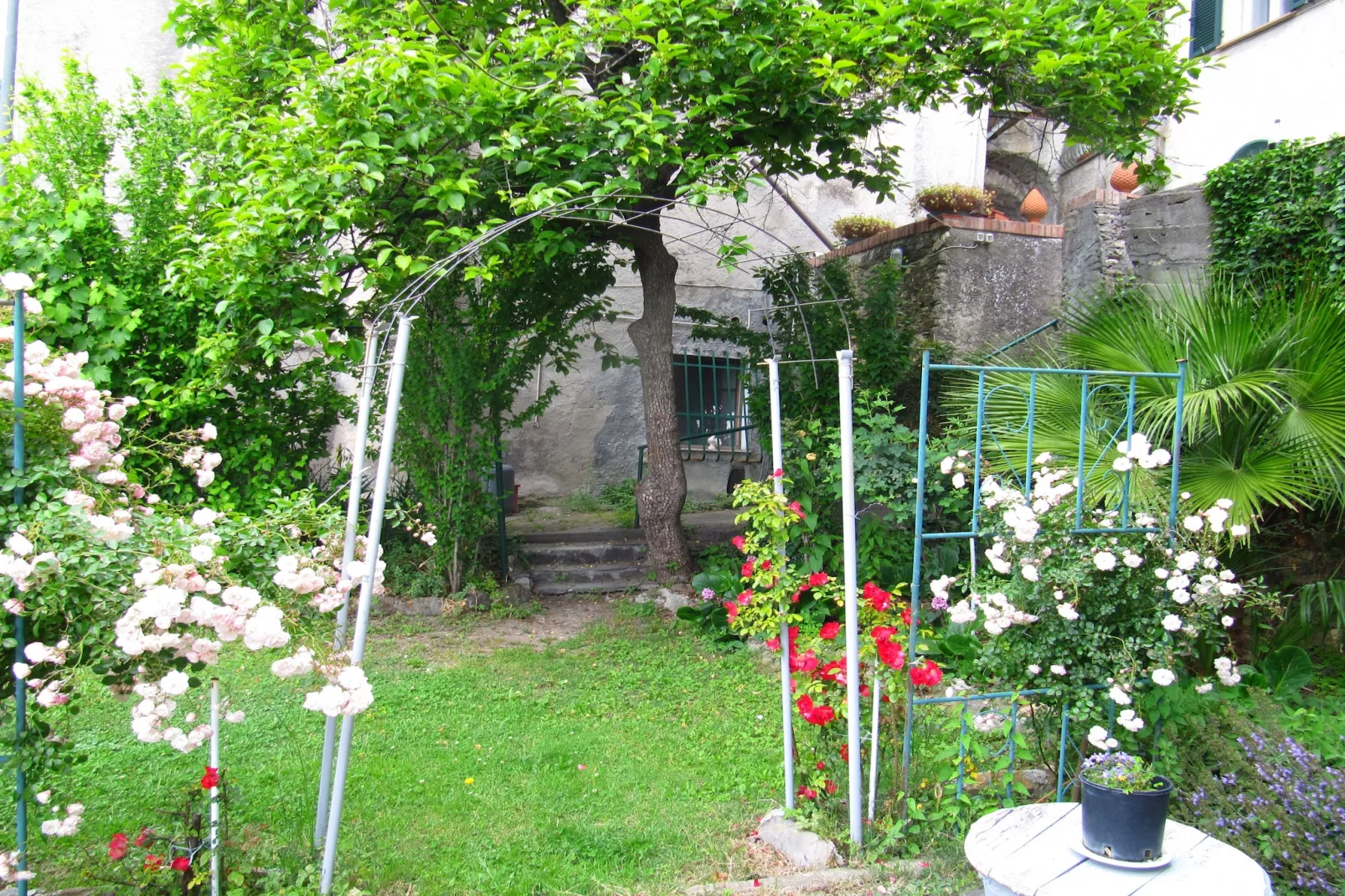Casa del Pastore-Gardens summer