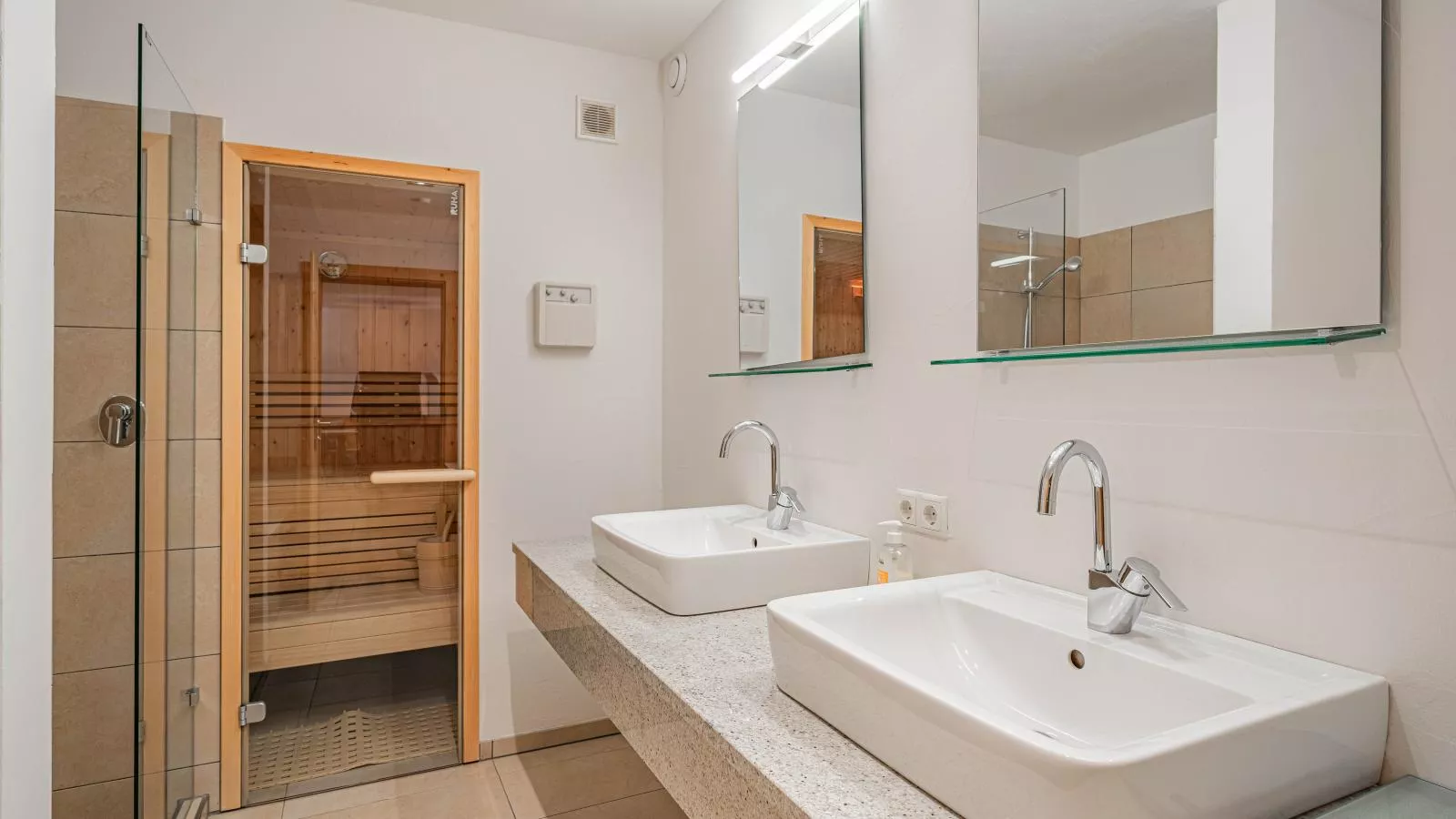 Panorama Chalet Top 2A am Lift Ski-In-Out-Salle de bain