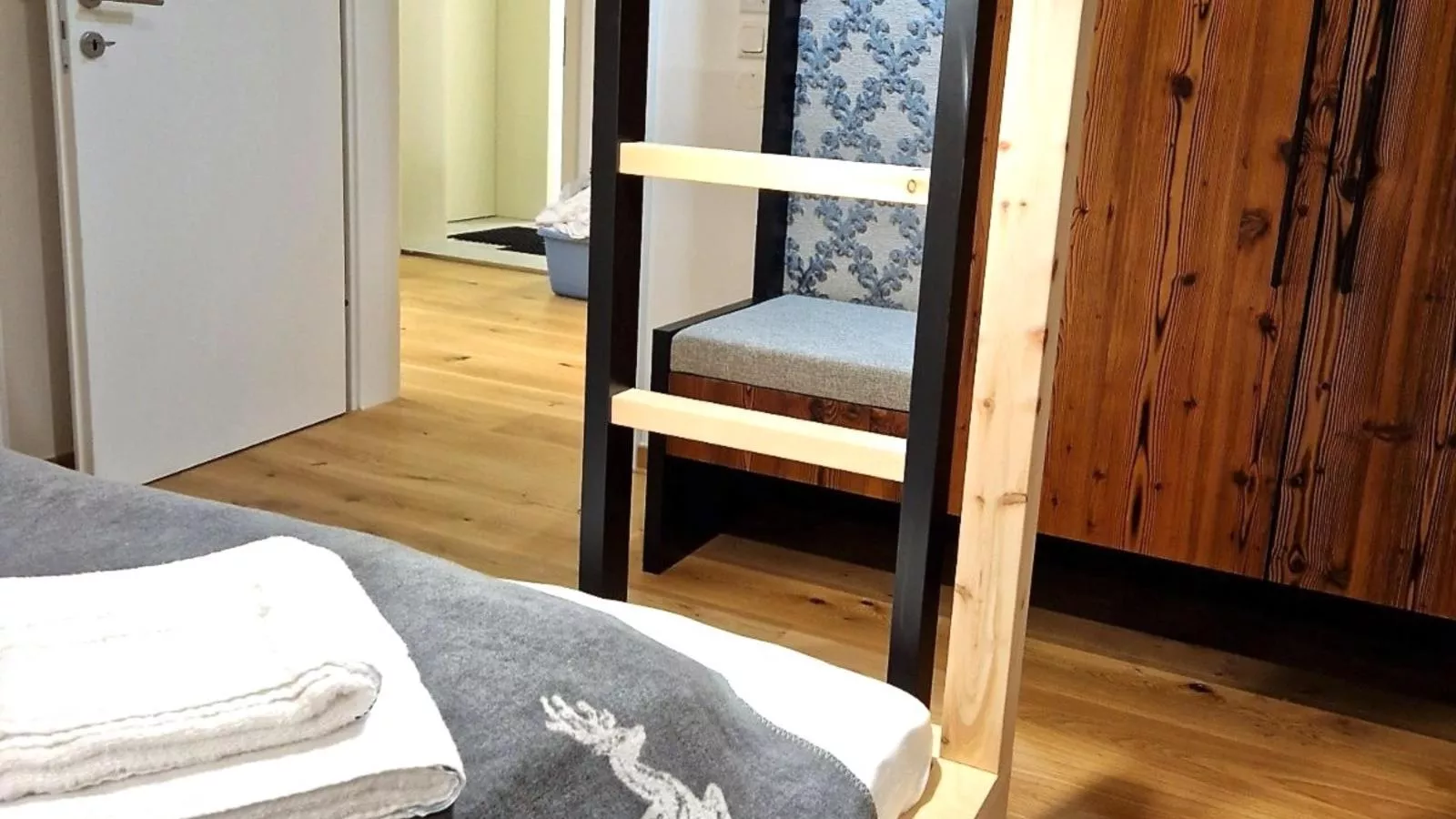 Mariazeller Zirbennest-Bedroom