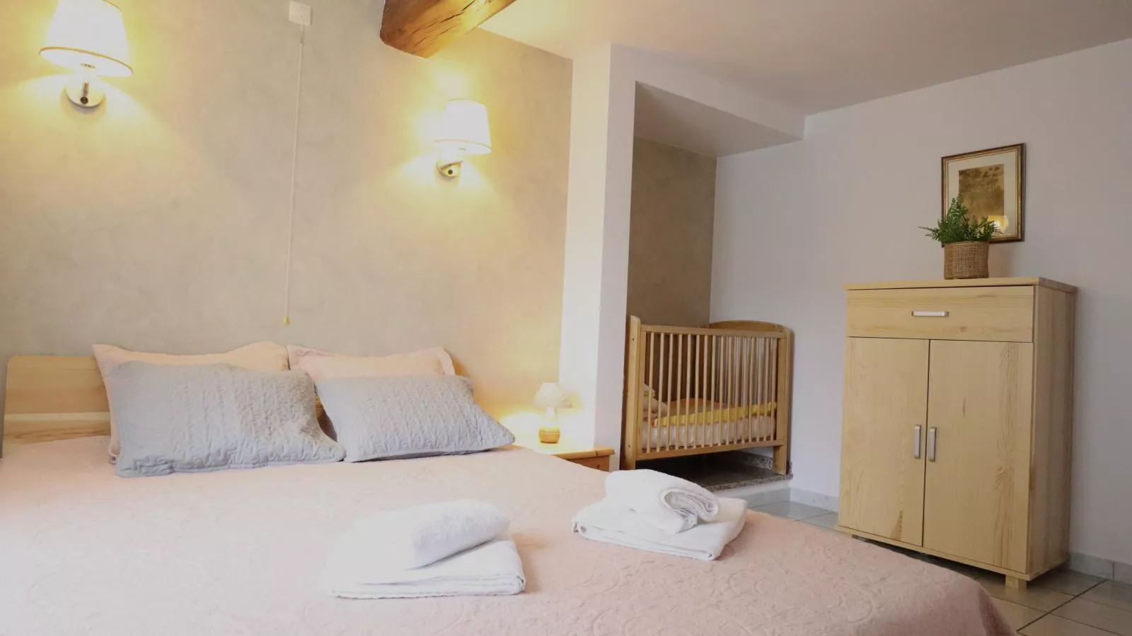 Les Charmes-Schlafzimmer