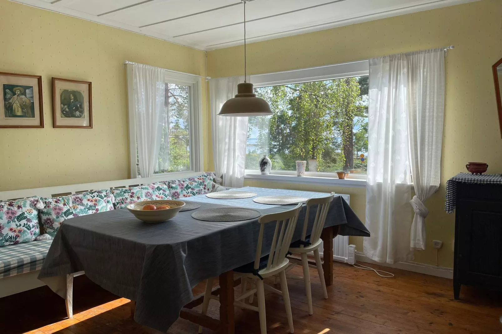 6 person holiday home in ROCKNEBY-By Traum-Indoor