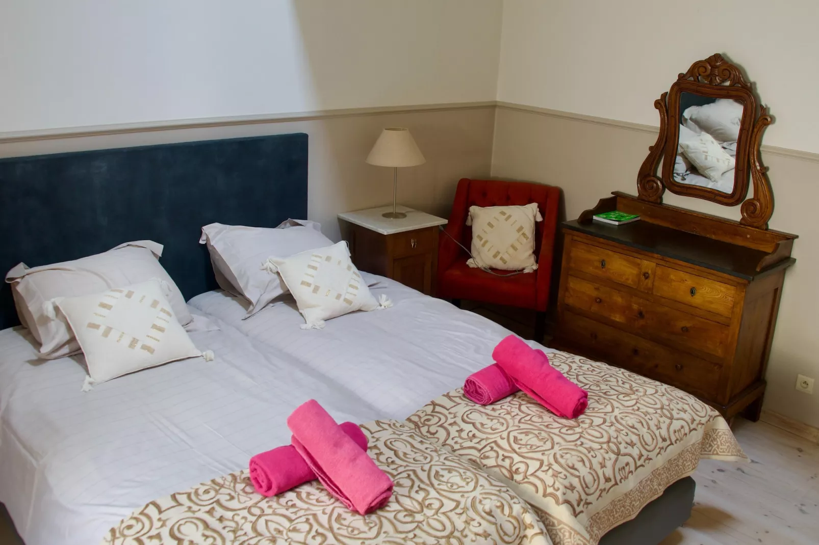 Het Bloesemklooster-Bedroom