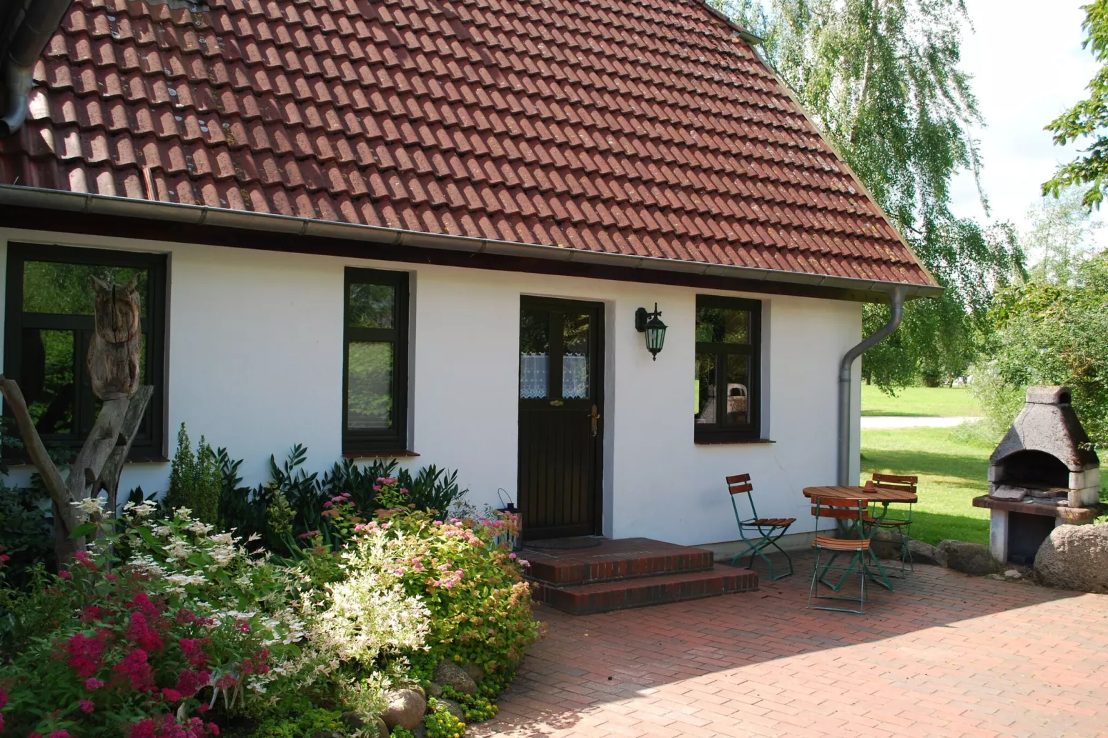 Hiddensee/ uriger Ferienpark-Gardens summer