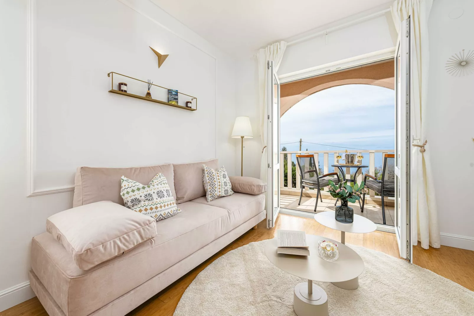 Apartments Maris-Superior One Bedroom Apartment  with Terrace and Sea view-Living room