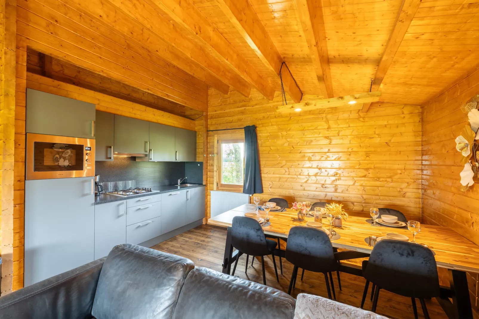 Chalet E-Kitchen