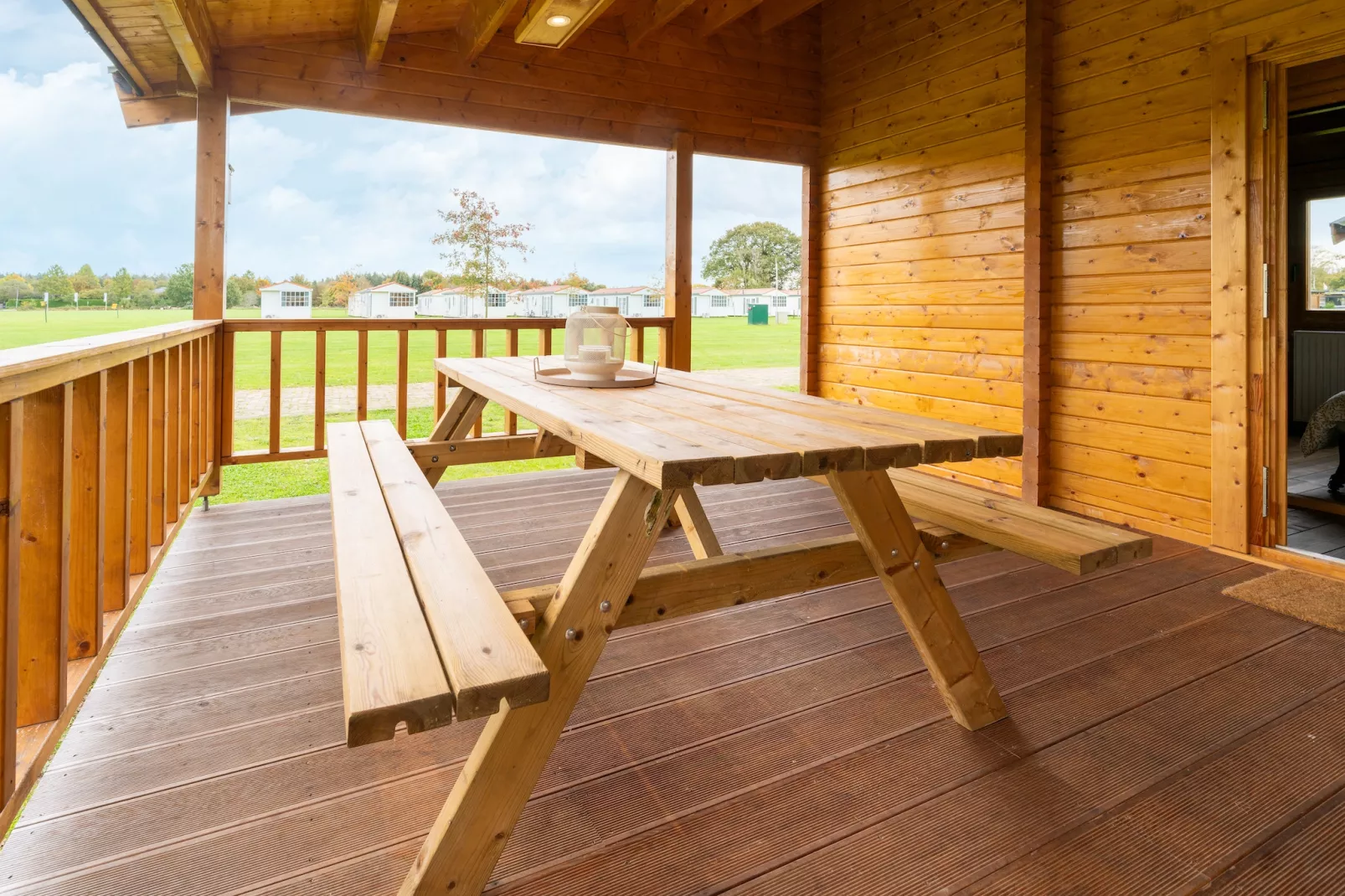 Chalet E-Terrace balcony