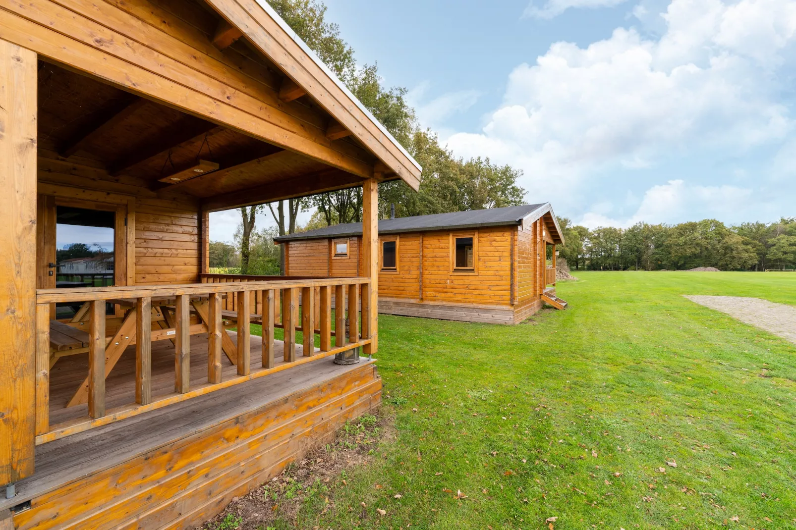 Chalet E-Terrace balcony