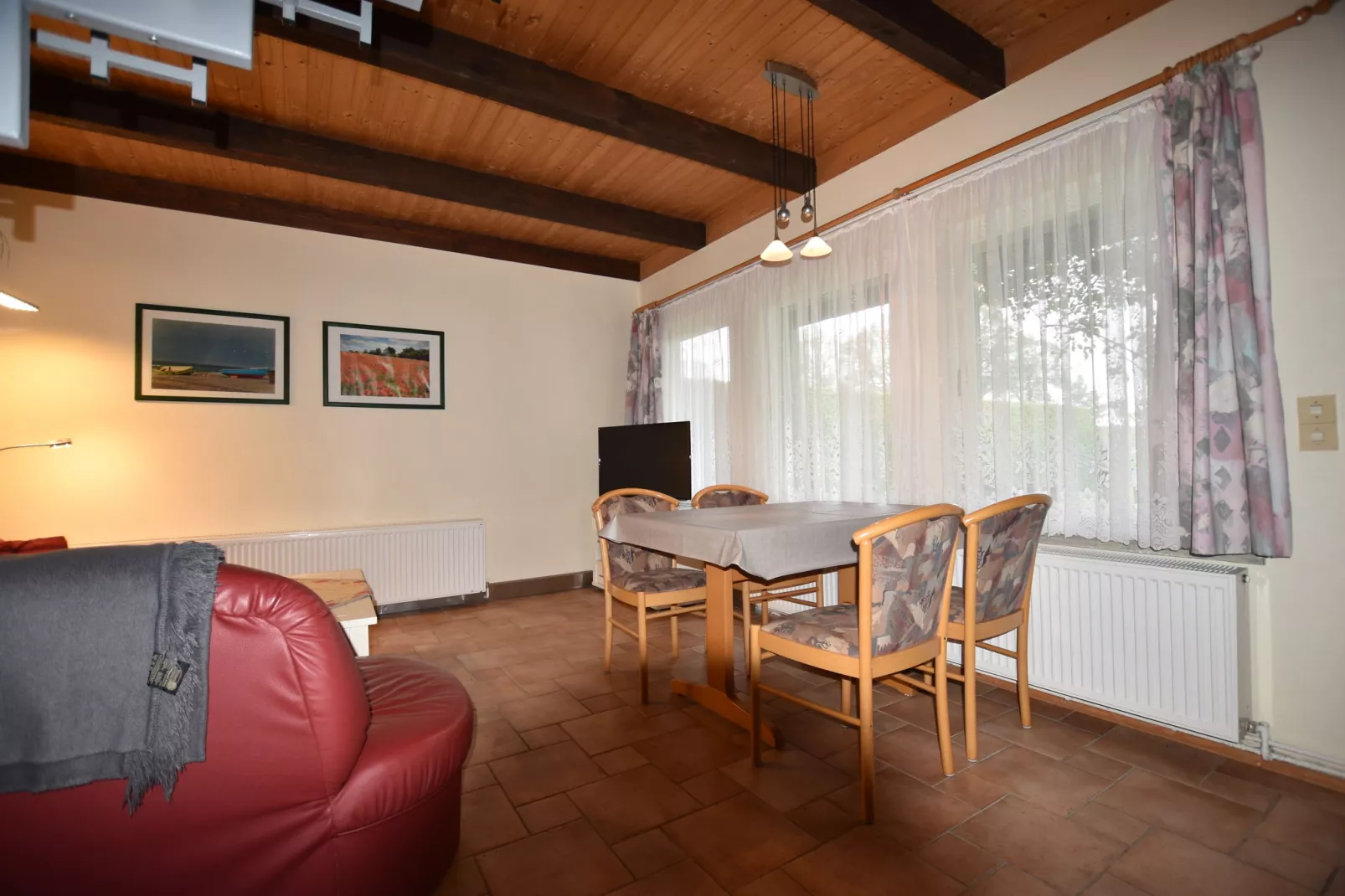 Am Hellbachtal Nr 1-Dining room
