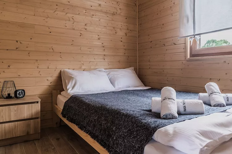 Osada Trzy Siostry domek nr 4 dla 6 osób Dąbrowa-Bedroom