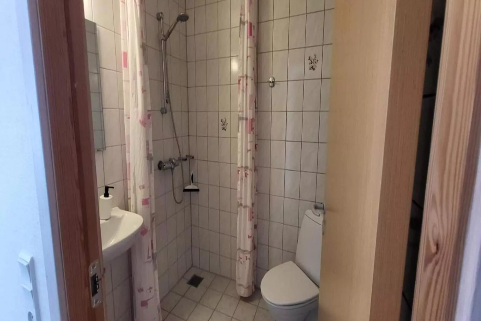 Dobbeltv(relse med eget badev(relse-Indoor