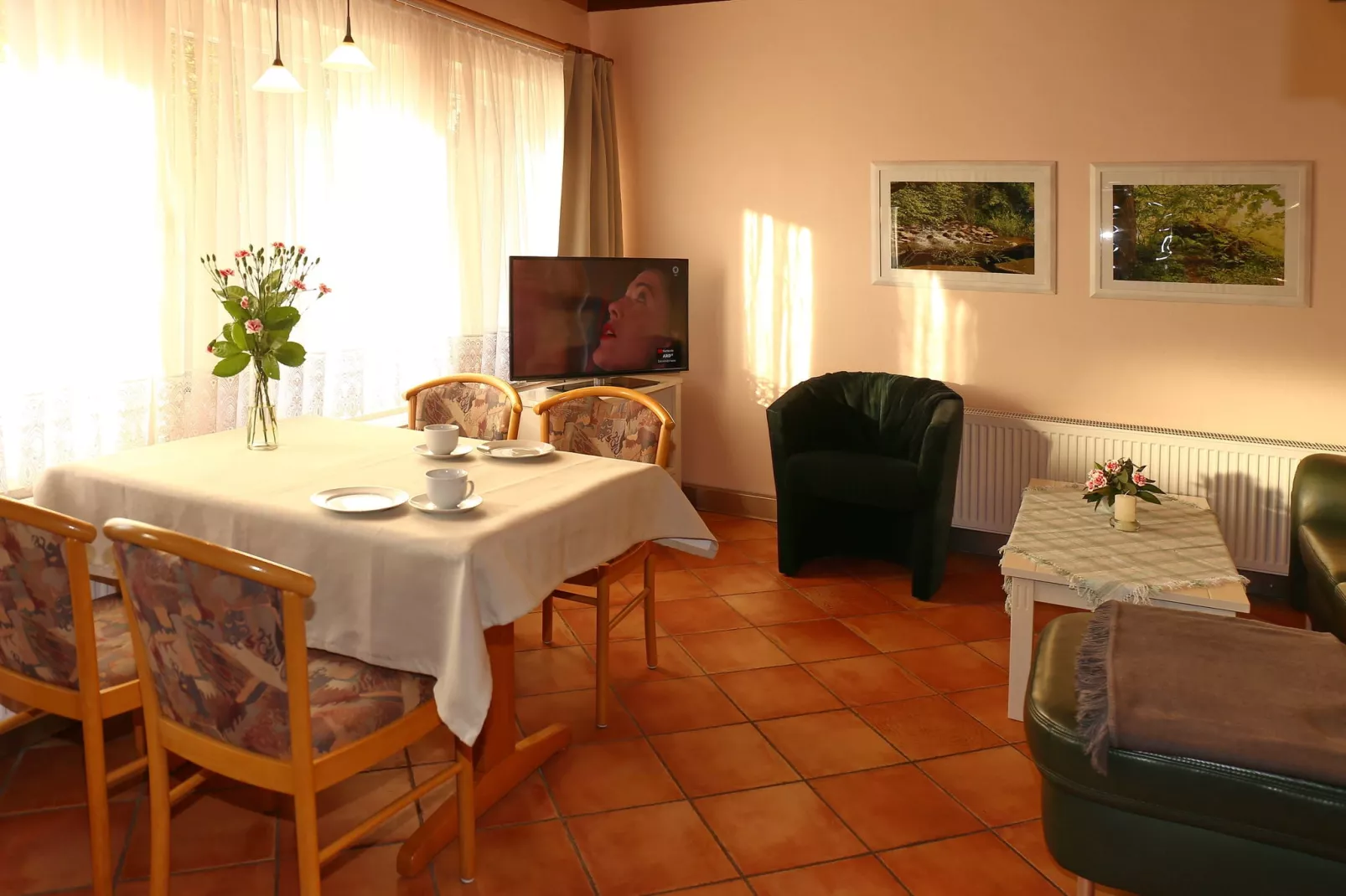 Am Hellbachtal Nr 2-Dining room