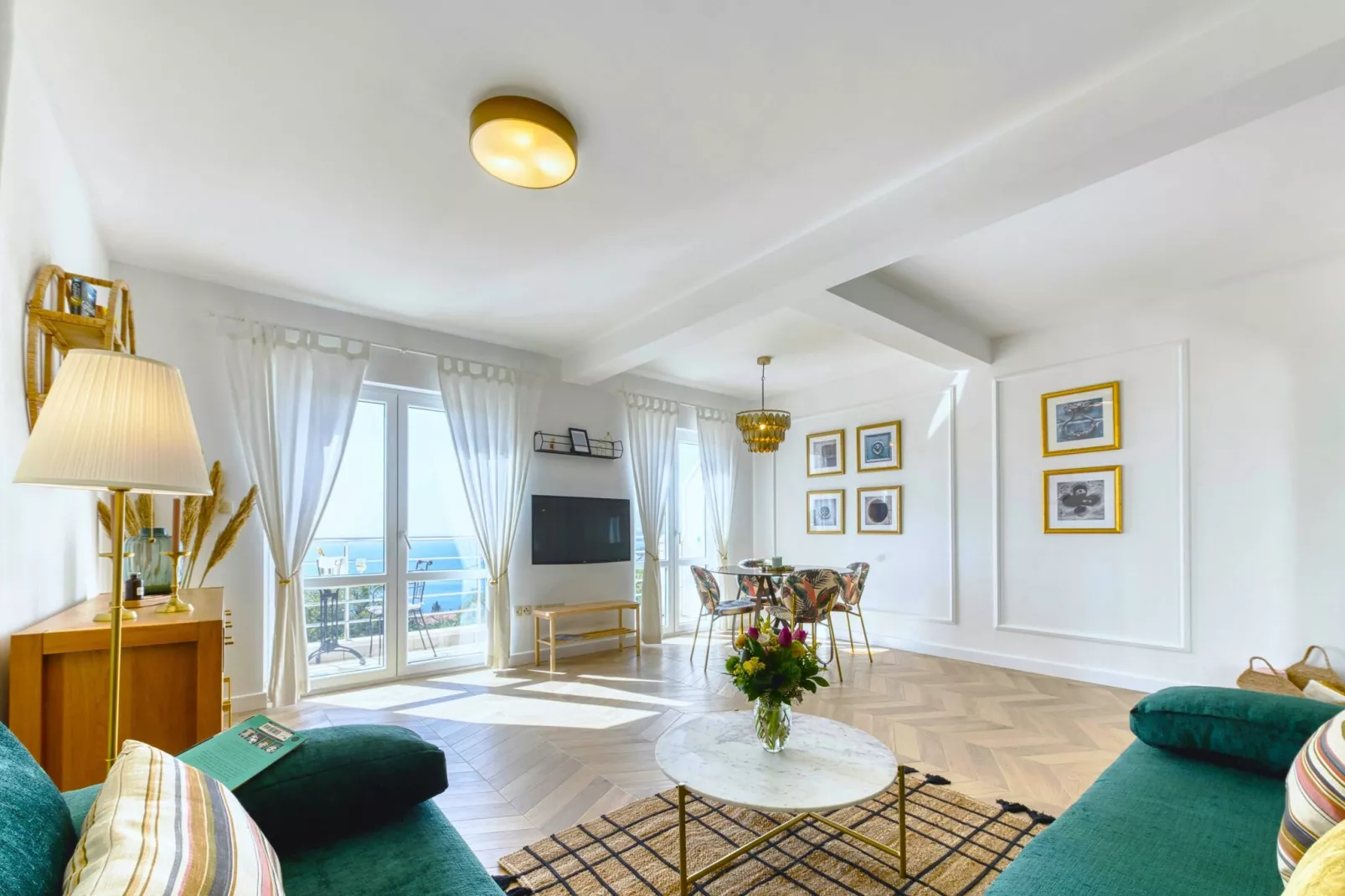 Apartments Maris-Comfort One Bedroom Apartment  with Terrace and Sea view-Living room