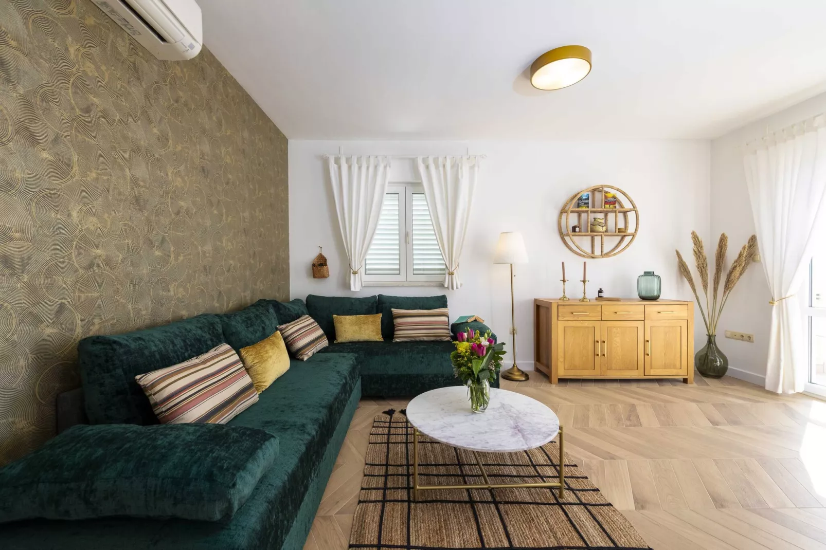 Apartments Maris-Comfort One Bedroom Apartment  with Terrace and Sea view-Living room