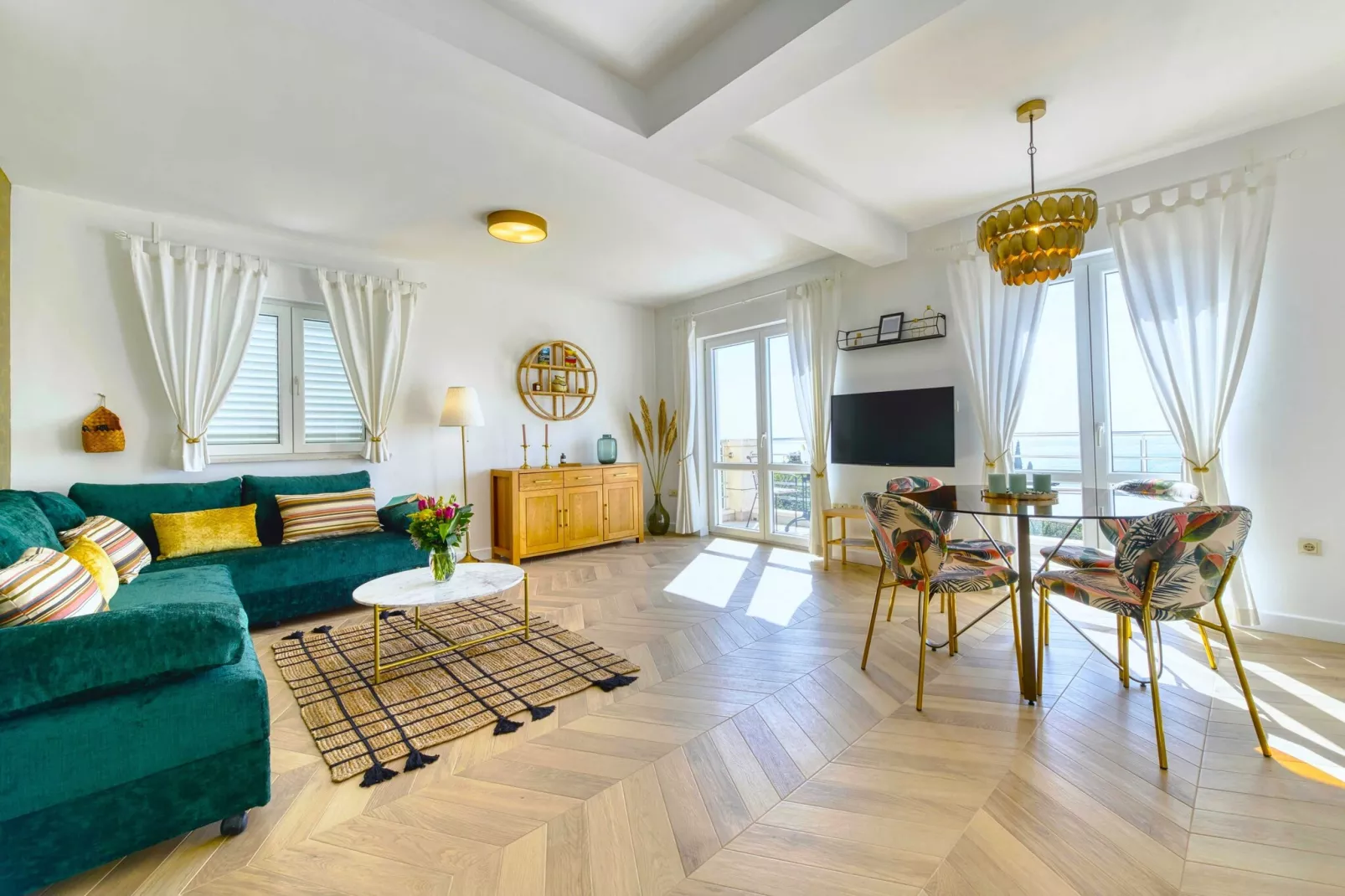 Apartments Maris-Comfort One Bedroom Apartment  with Terrace and Sea view-Living room