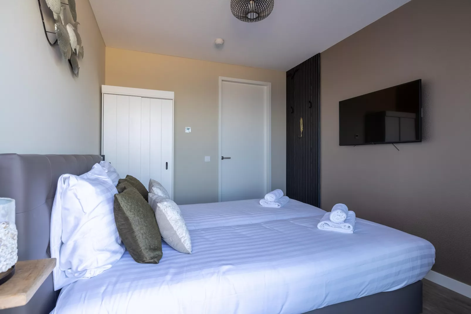 Luxe appartement Vista Maris 'Somaris' - Havenweg 8-50  Sint-Annaland-Schlafzimmer