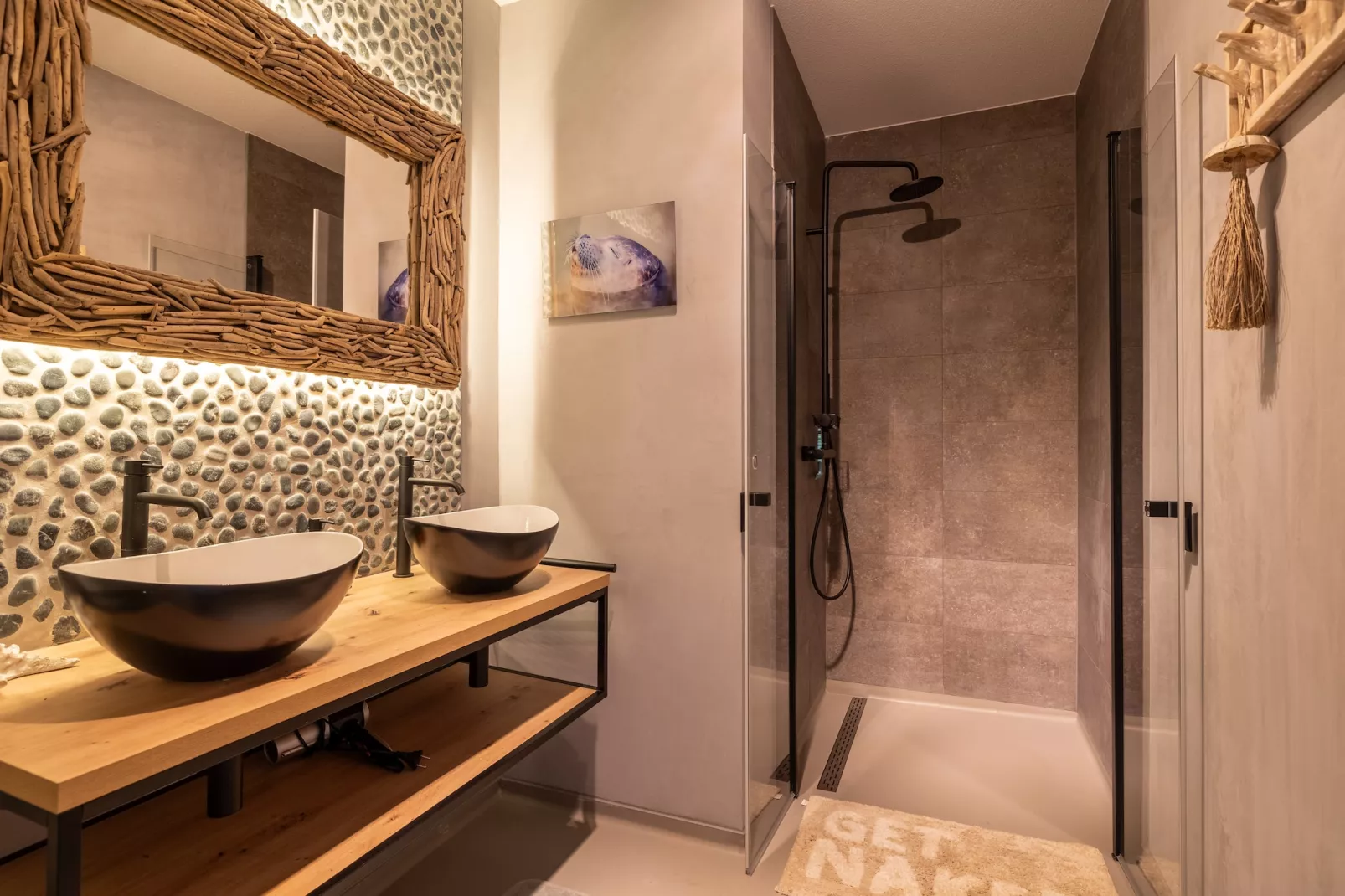 Luxe appartement Vista Maris 'Somaris' - Havenweg 8-50  Sint-Annaland-Badezimmer
