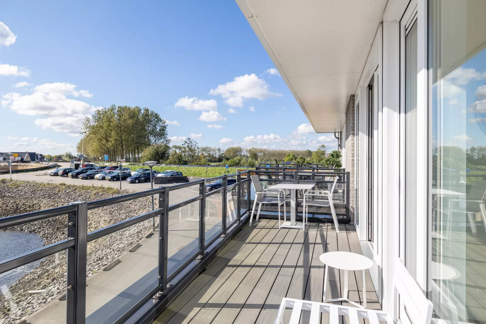 Appartement Vista Maris "Charlotte's Parel" - Havenweg 8-44  Sint-Annaland-Terrassenbalkon