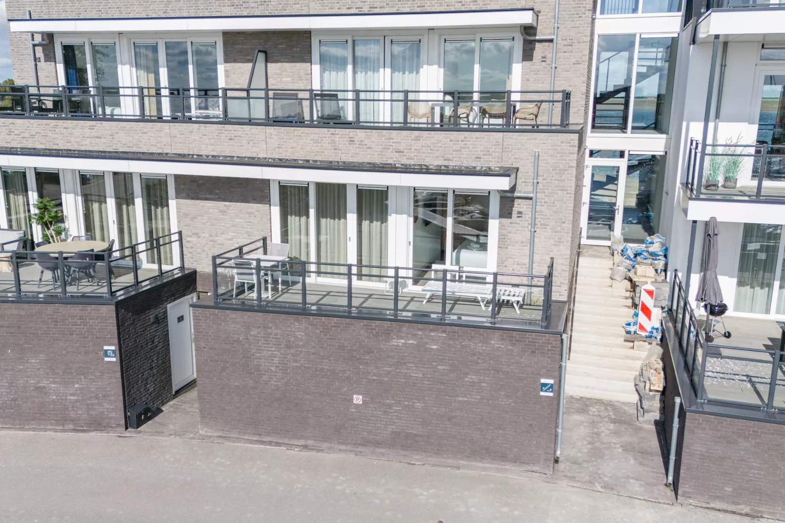 Appartement Vista Maris "Charlotte's Parel" - Havenweg 8-44  Sint-Annaland-Außenbereich Sommer