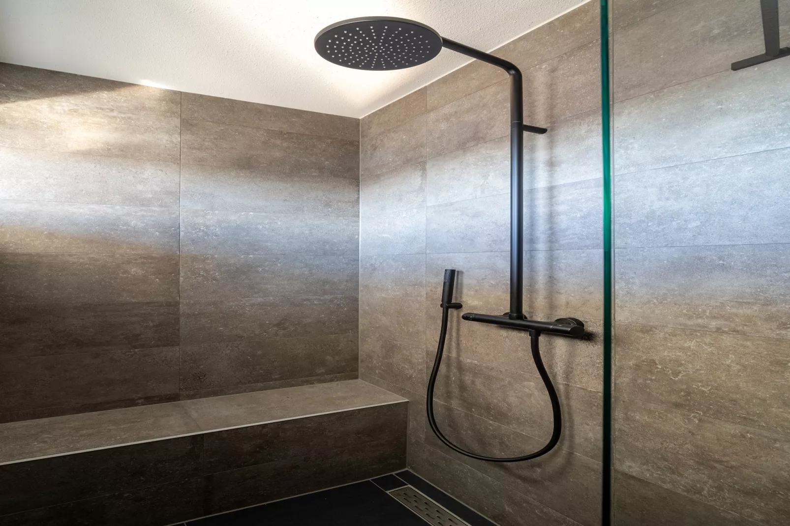 Luxe appartement Vista Maris - Havenweg 8-34  Sint-Annaland Oosterschelde-Bathroom