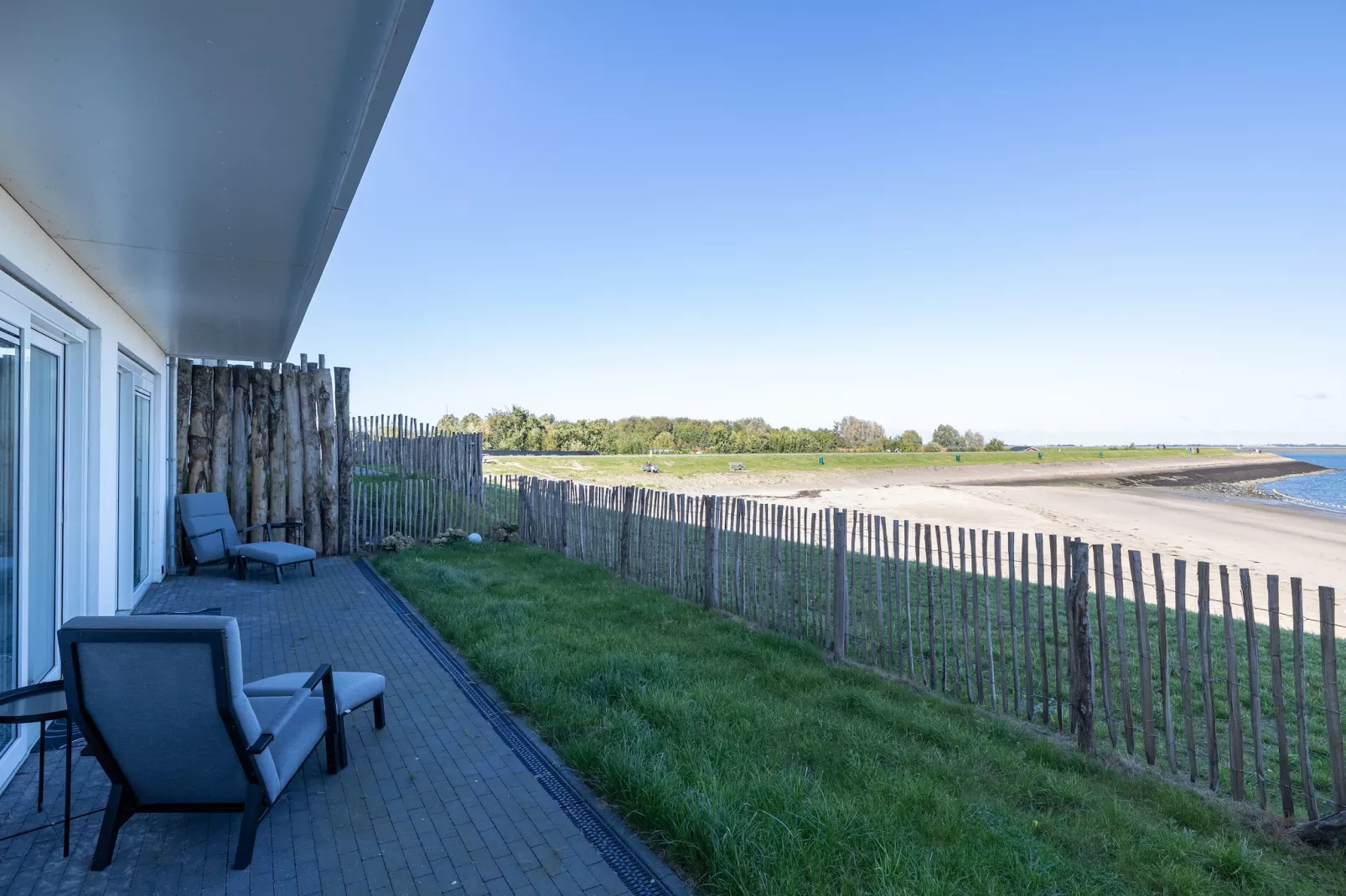 Luxe appartement Vista Maris - Havenweg 8-34  Sint-Annaland Oosterschelde-Terrace balcony