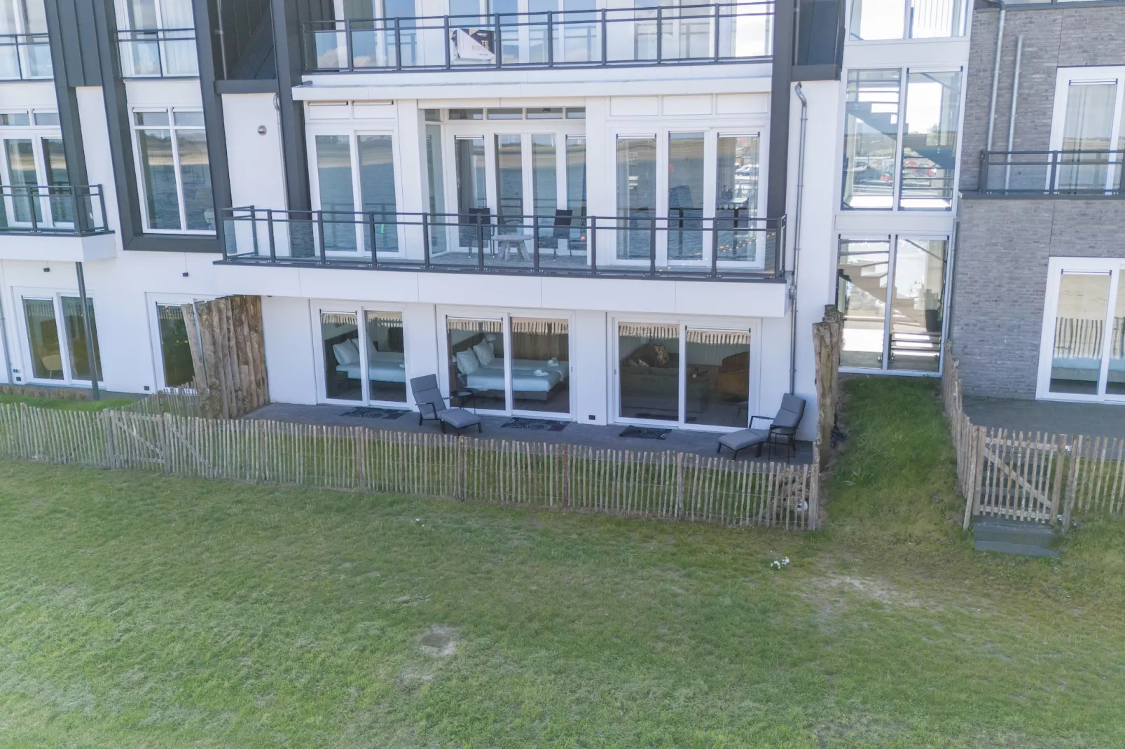 Luxe appartement Vista Maris - Havenweg 8-34  Sint-Annaland Oosterschelde-Terrace balcony