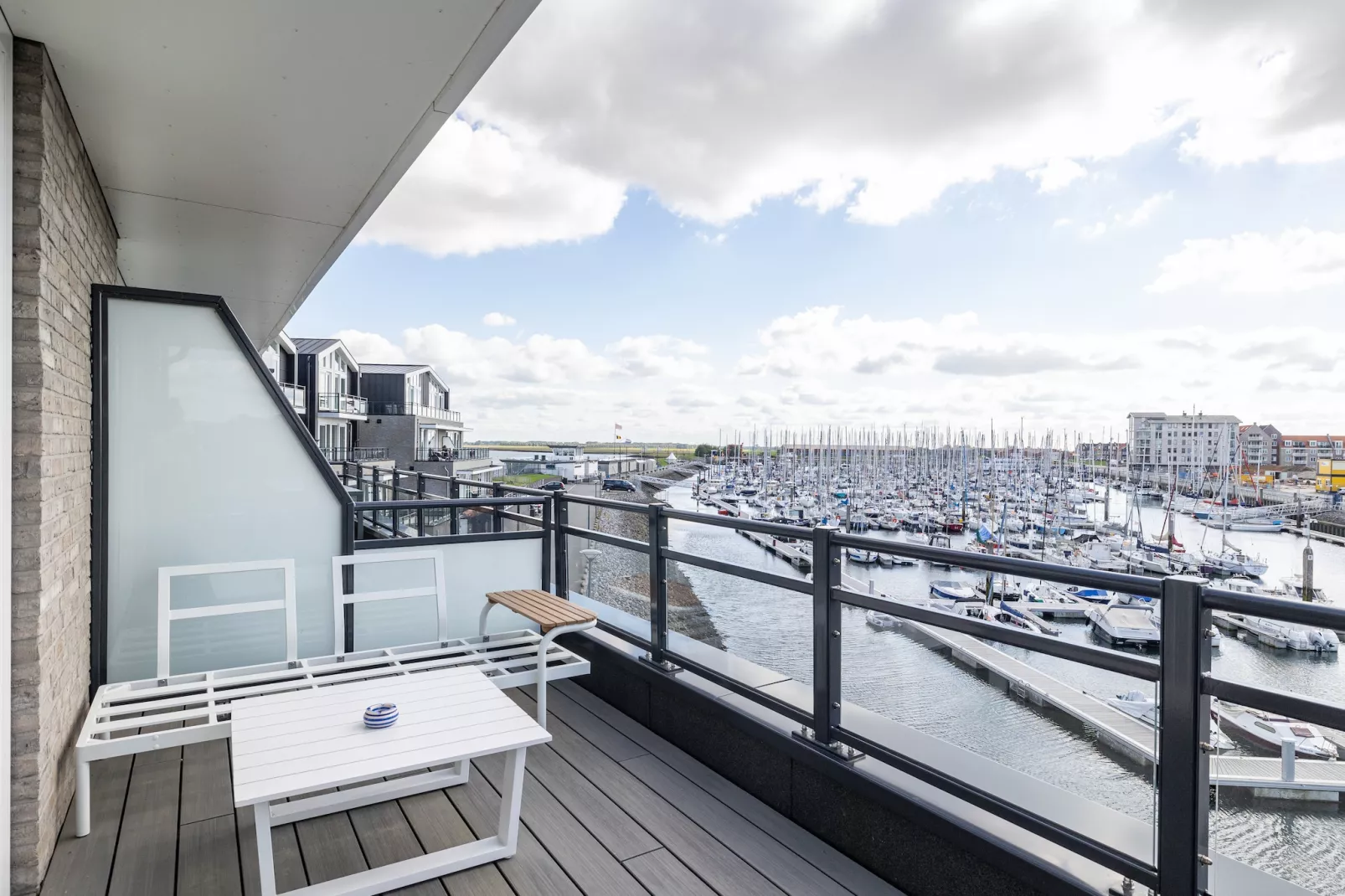 Appartement Vista Maris - Havenweg 8-52  Sint-Annaland Oosterschelde-Terrassenbalkon