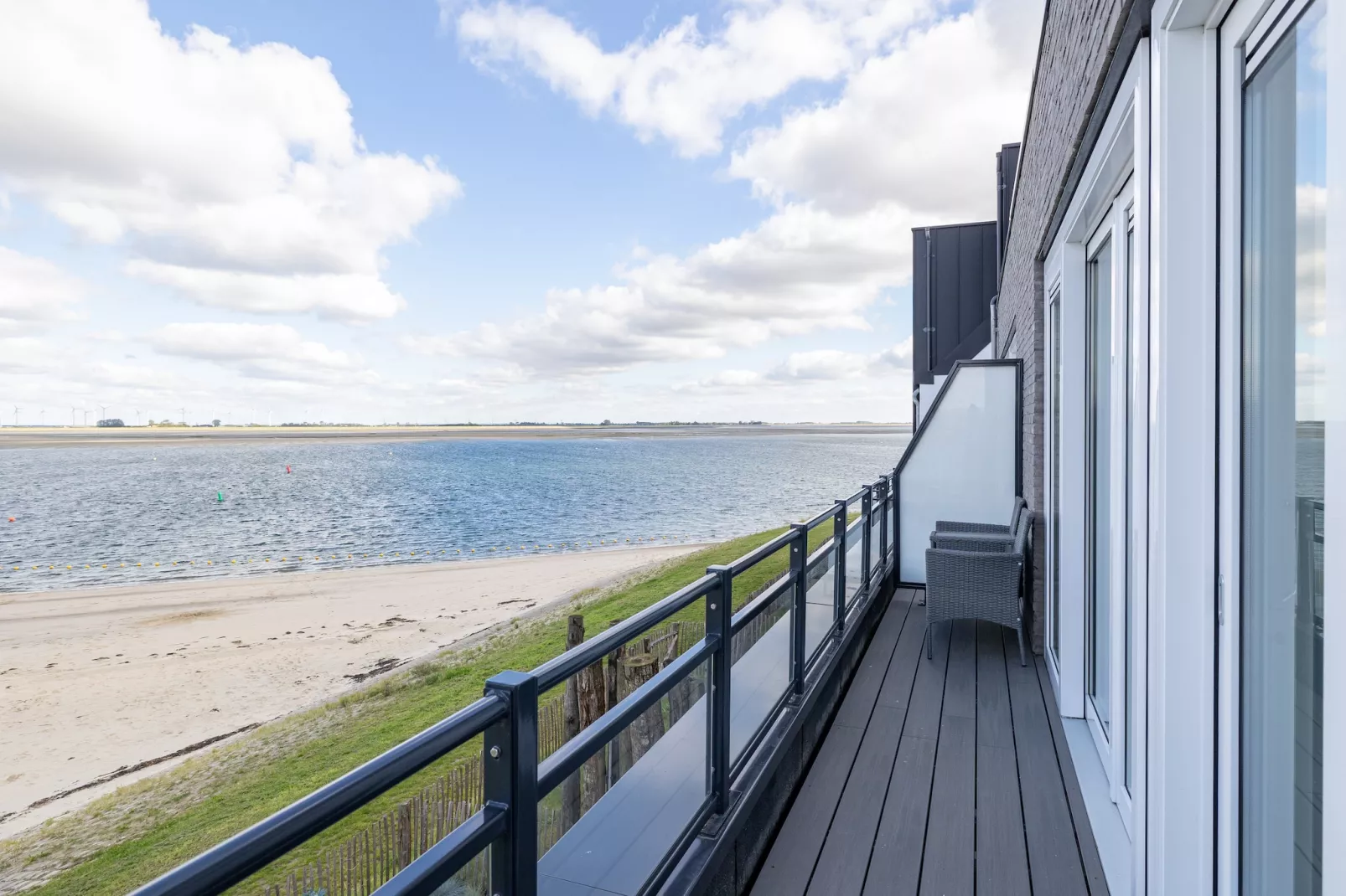 Appartement Vista Maris - Havenweg 8-52  Sint-Annaland Oosterschelde-Terrassenbalkon