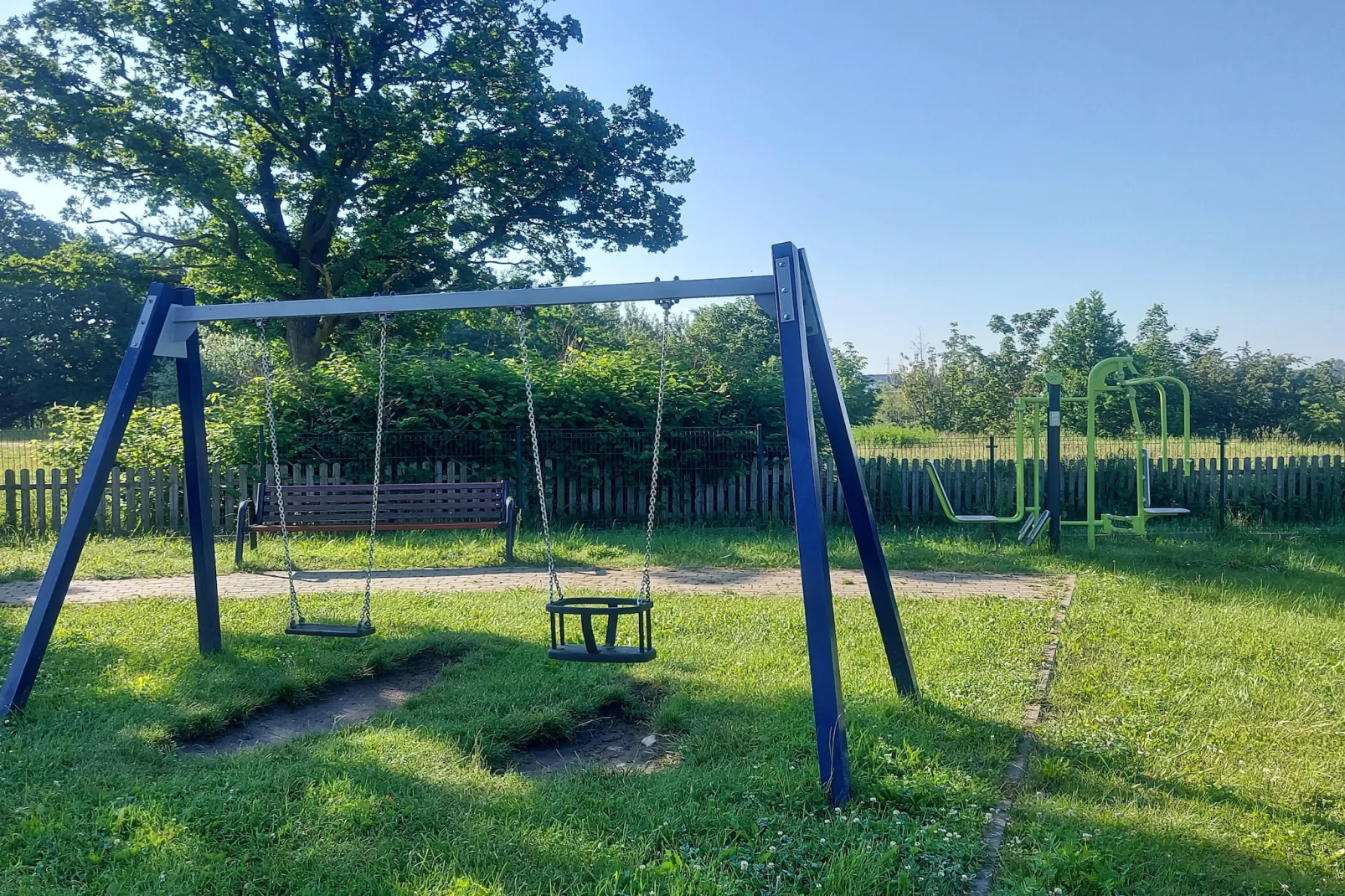 Apartamenty Lotnicza Sianożęty-Parkeinrichtungen