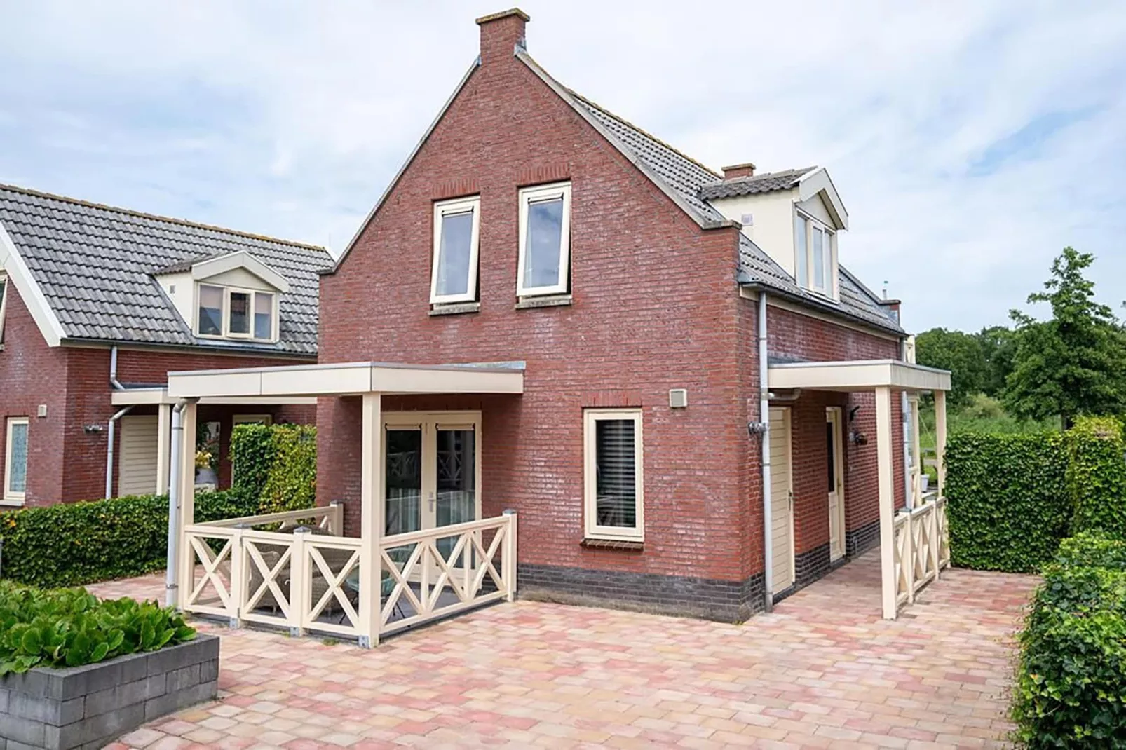Standaard 24-Exterior summer