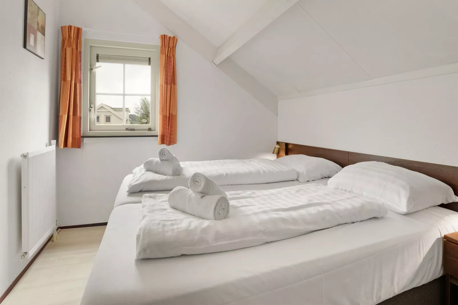 233-Bedroom