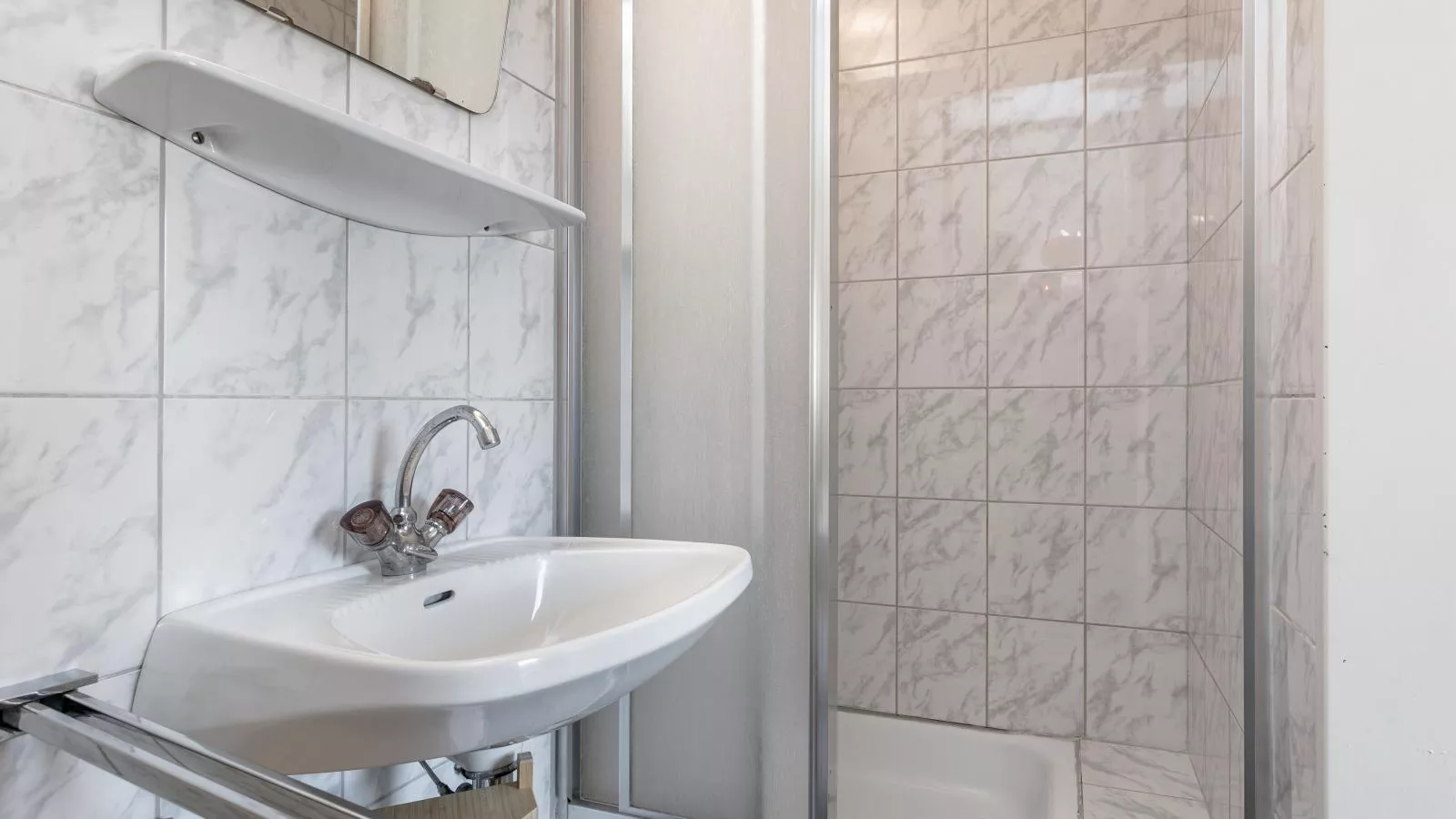 Pension Schreder-Bathroom