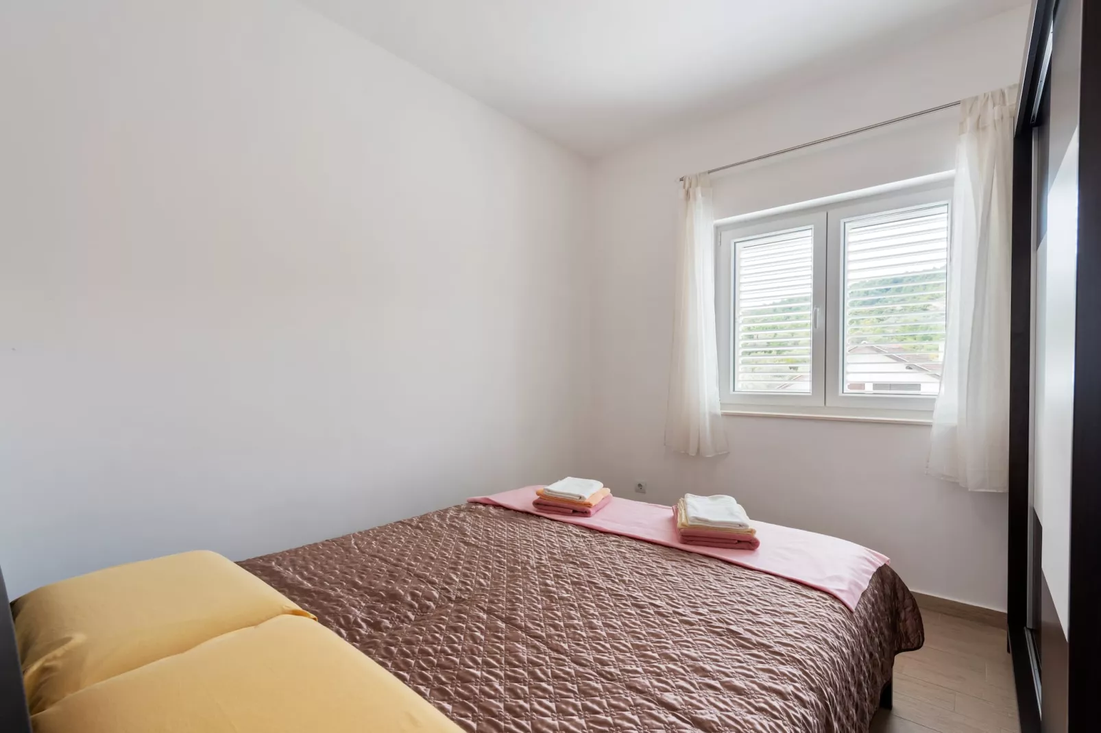 Apartment Pasman with a beautiful sea view 3-Bedroom