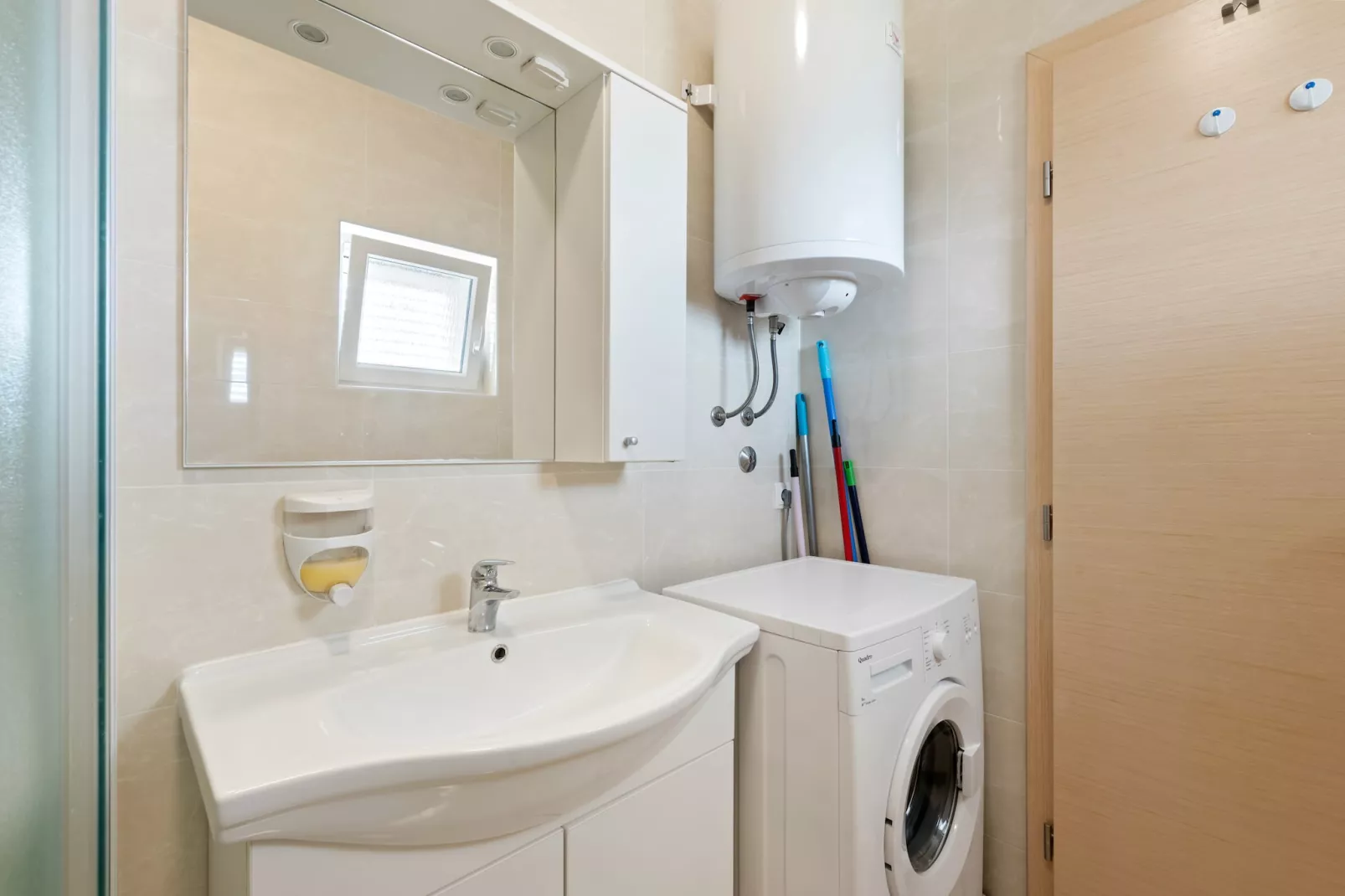 Apartment Pasman with a beautiful sea view 4-Bathroom