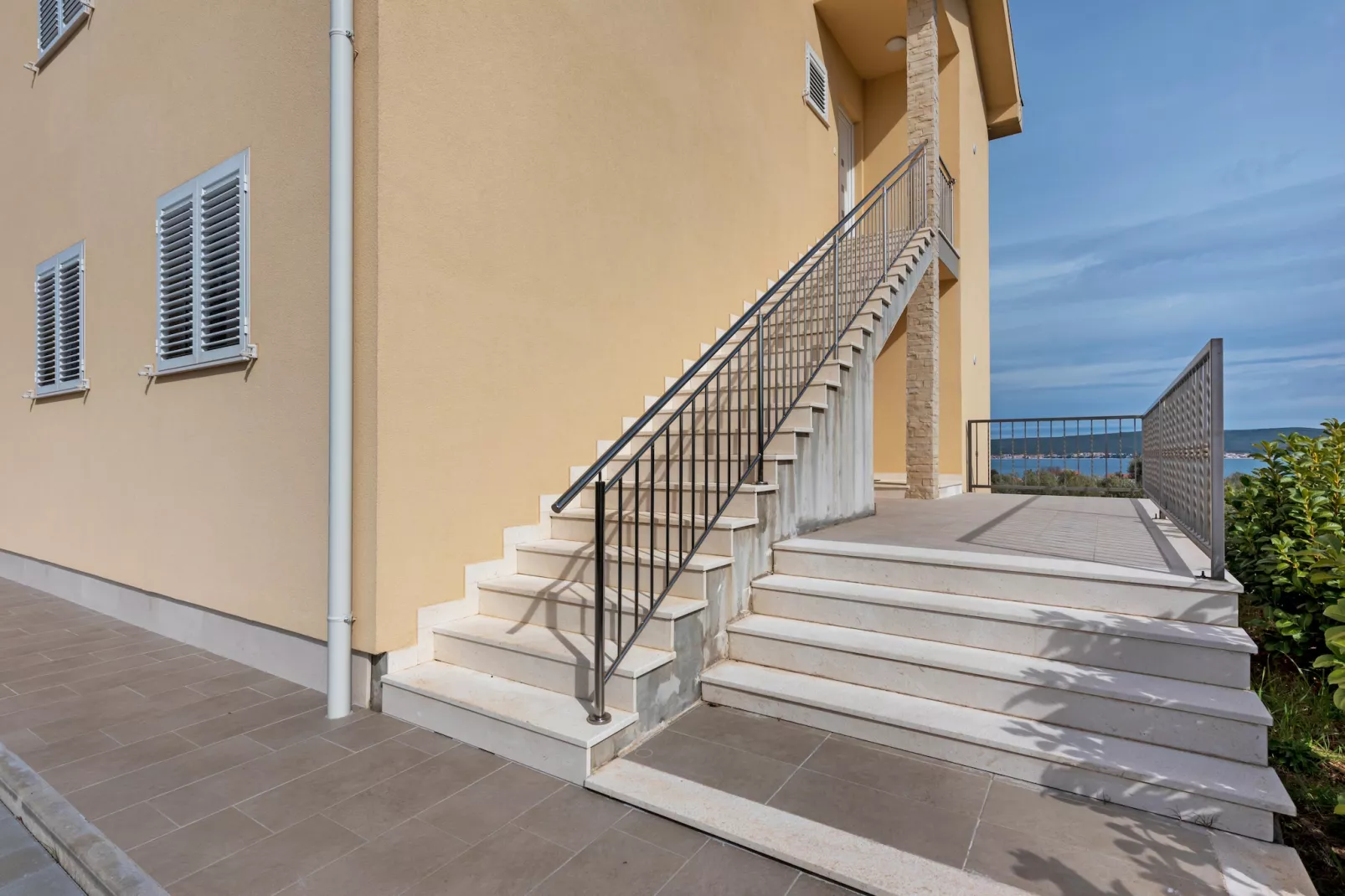 Apartment Pasman with a beautiful sea view 4-Reception hall