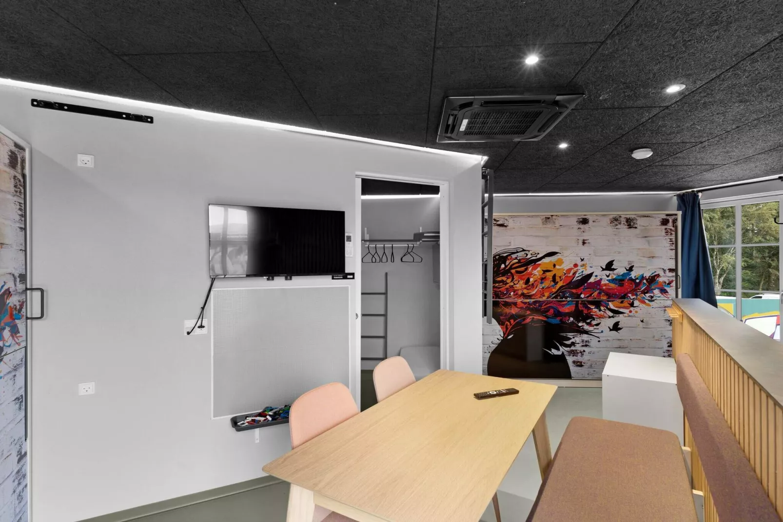 Holiday home with charging station-Indoor