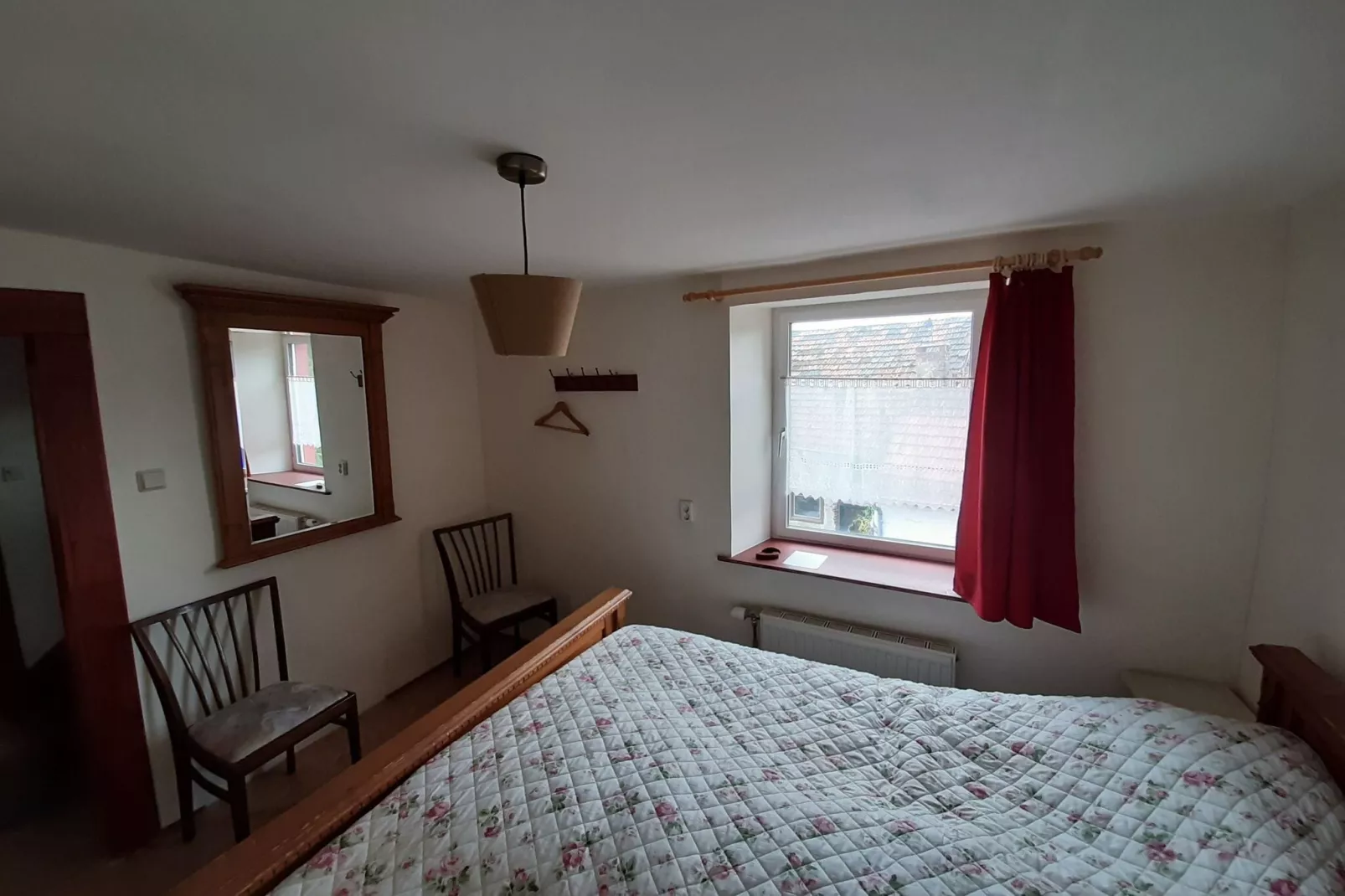 Ferienhaus Nattenheim-Schlafzimmer