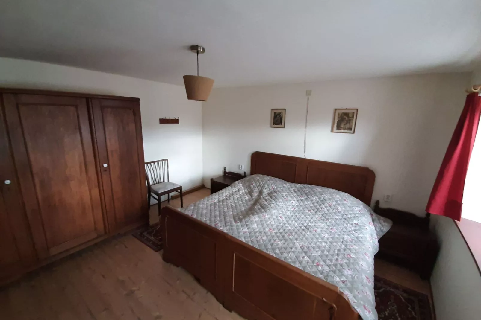 Ferienhaus Nattenheim-Schlafzimmer