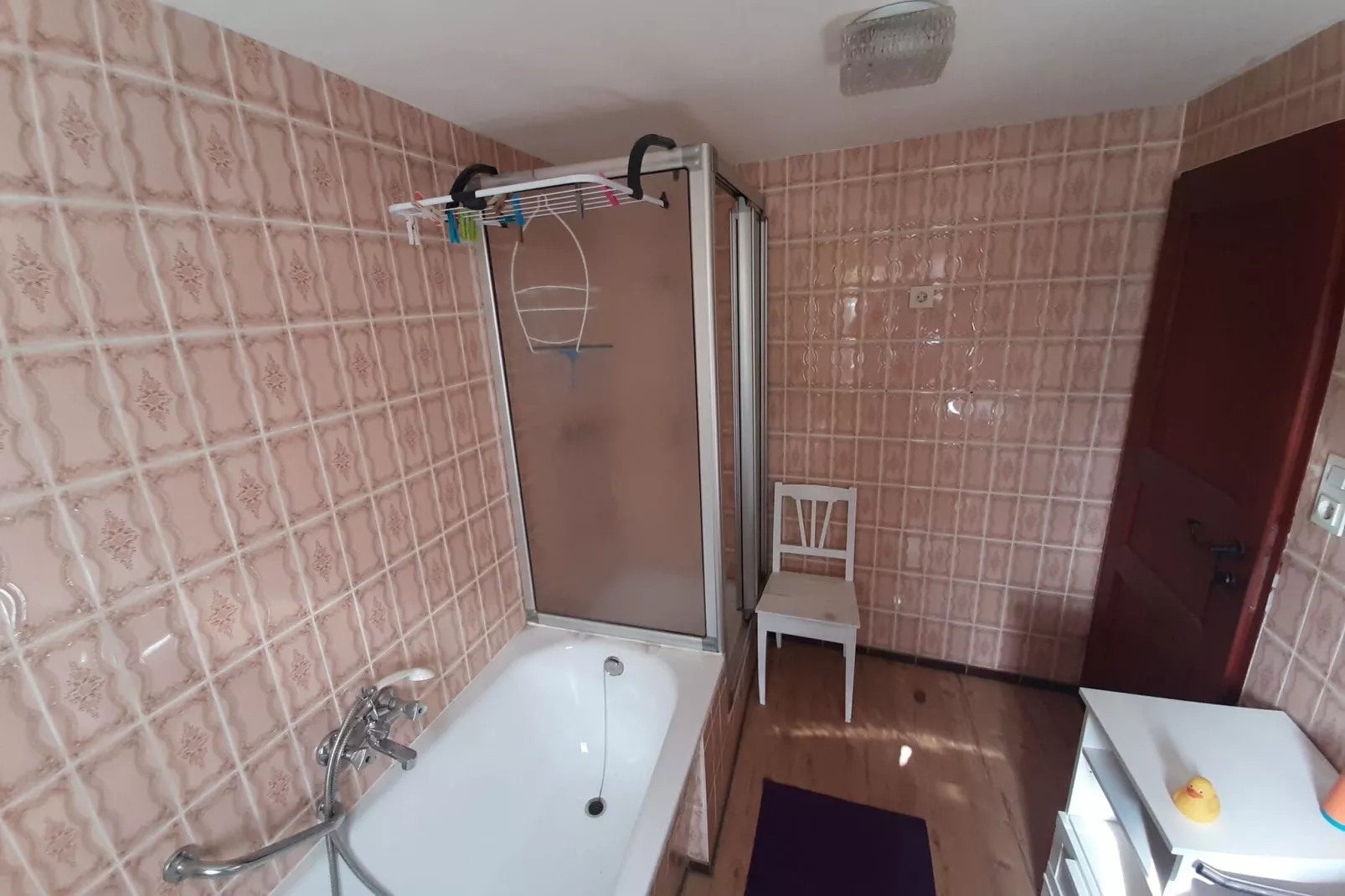 Ferienhaus Nattenheim-Badezimmer