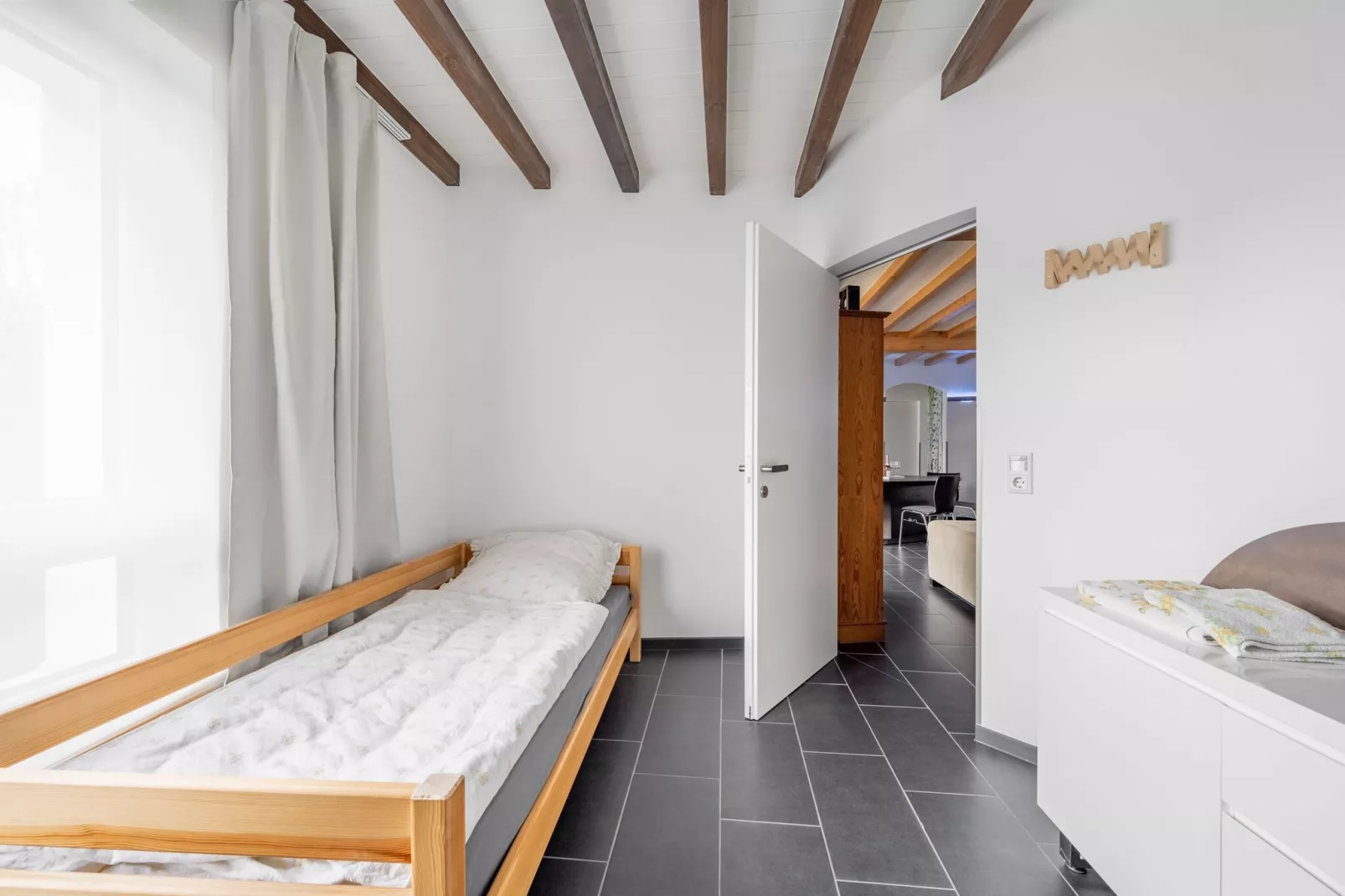 Green Buildings Ferienwohnung Herscheid-Sauerland-Schlafzimmer