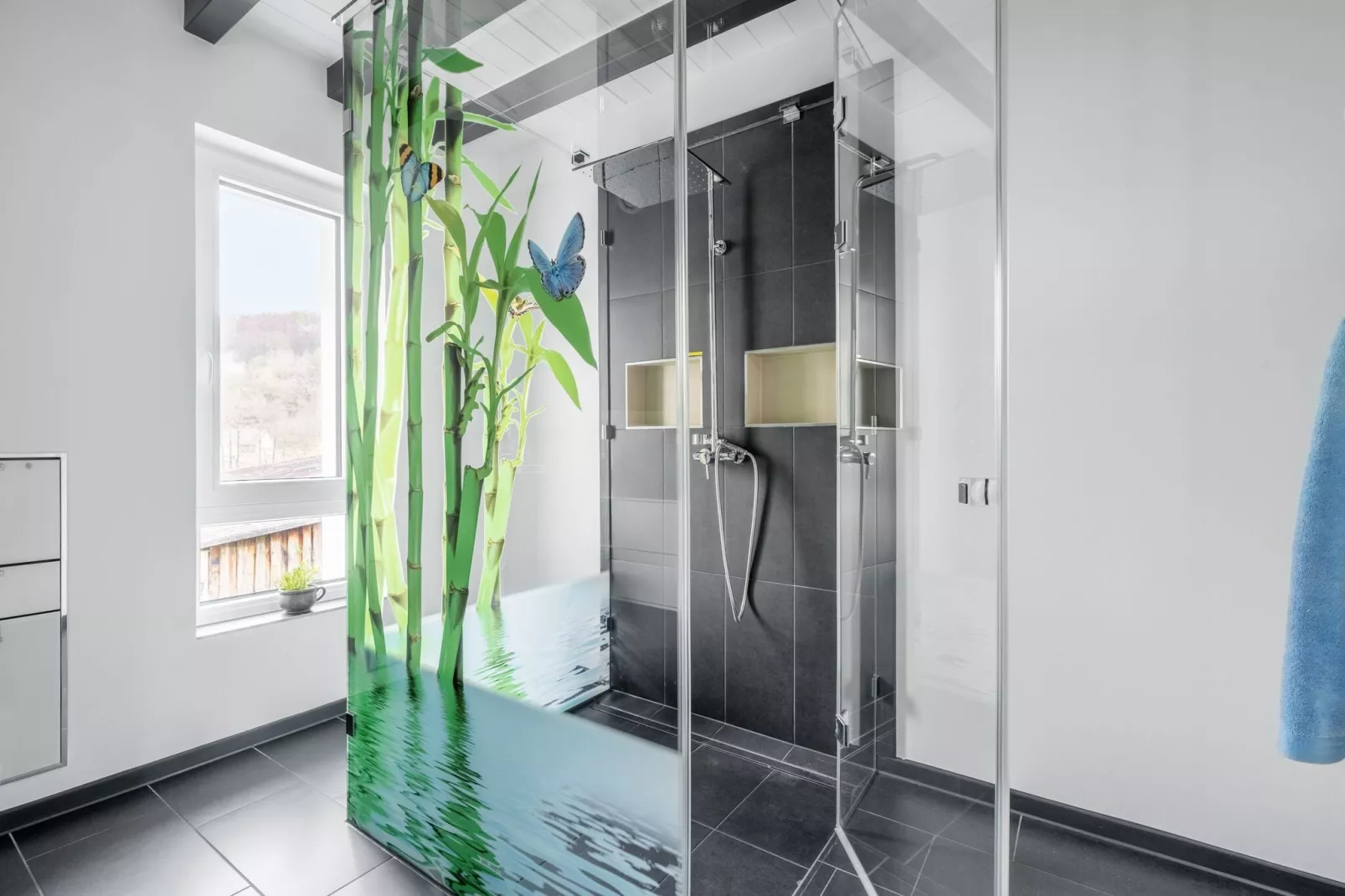 Green Buildings Ferienwohnung Herscheid-Sauerland-Badezimmer