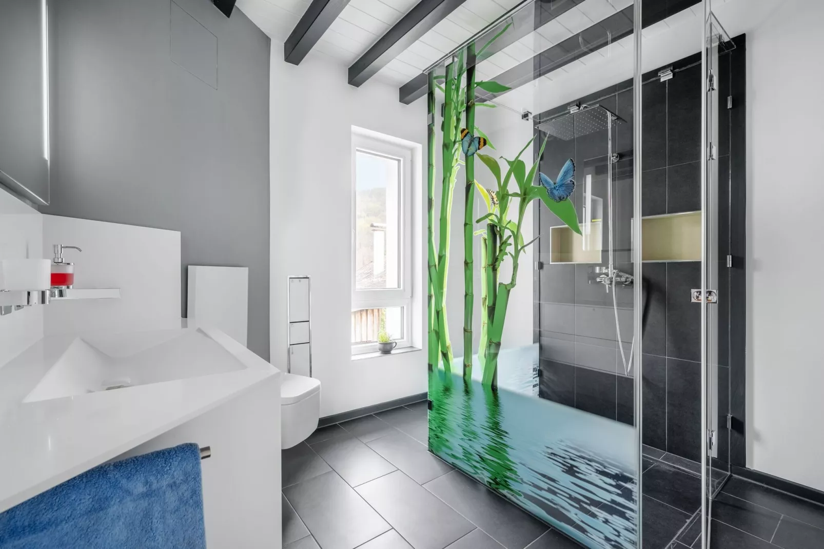 Green Buildings Ferienwohnung Herscheid-Sauerland-Badezimmer