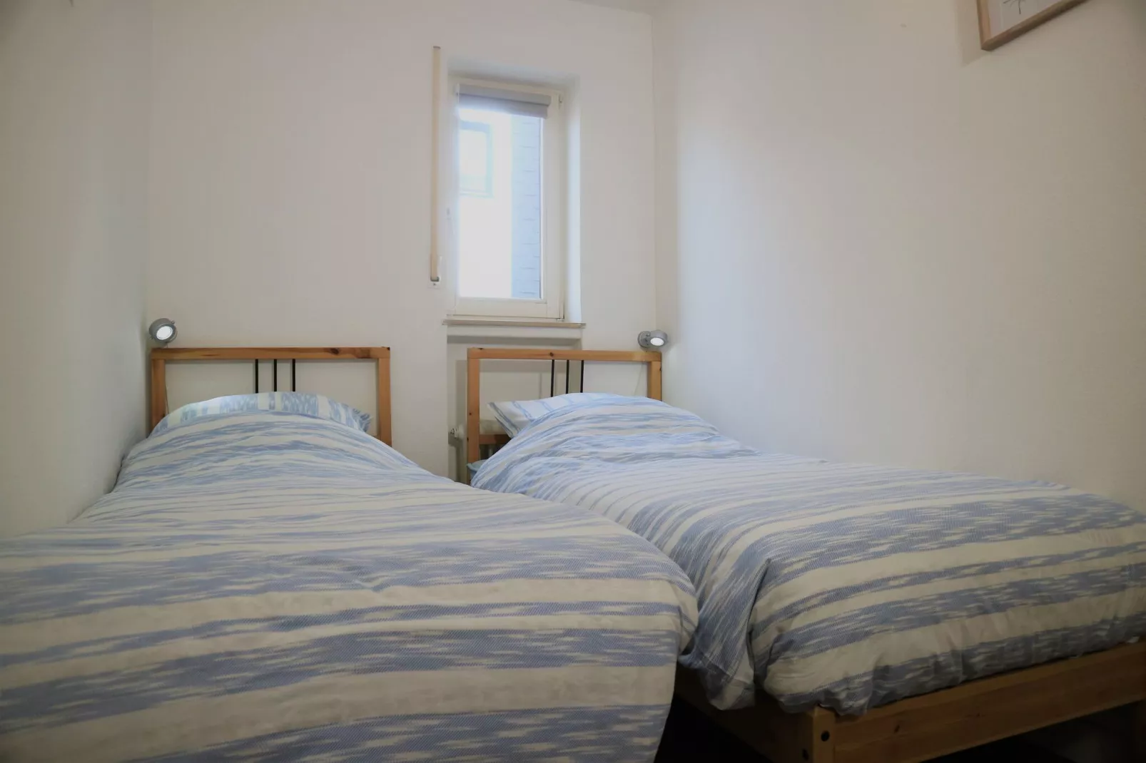Flora-Bedroom