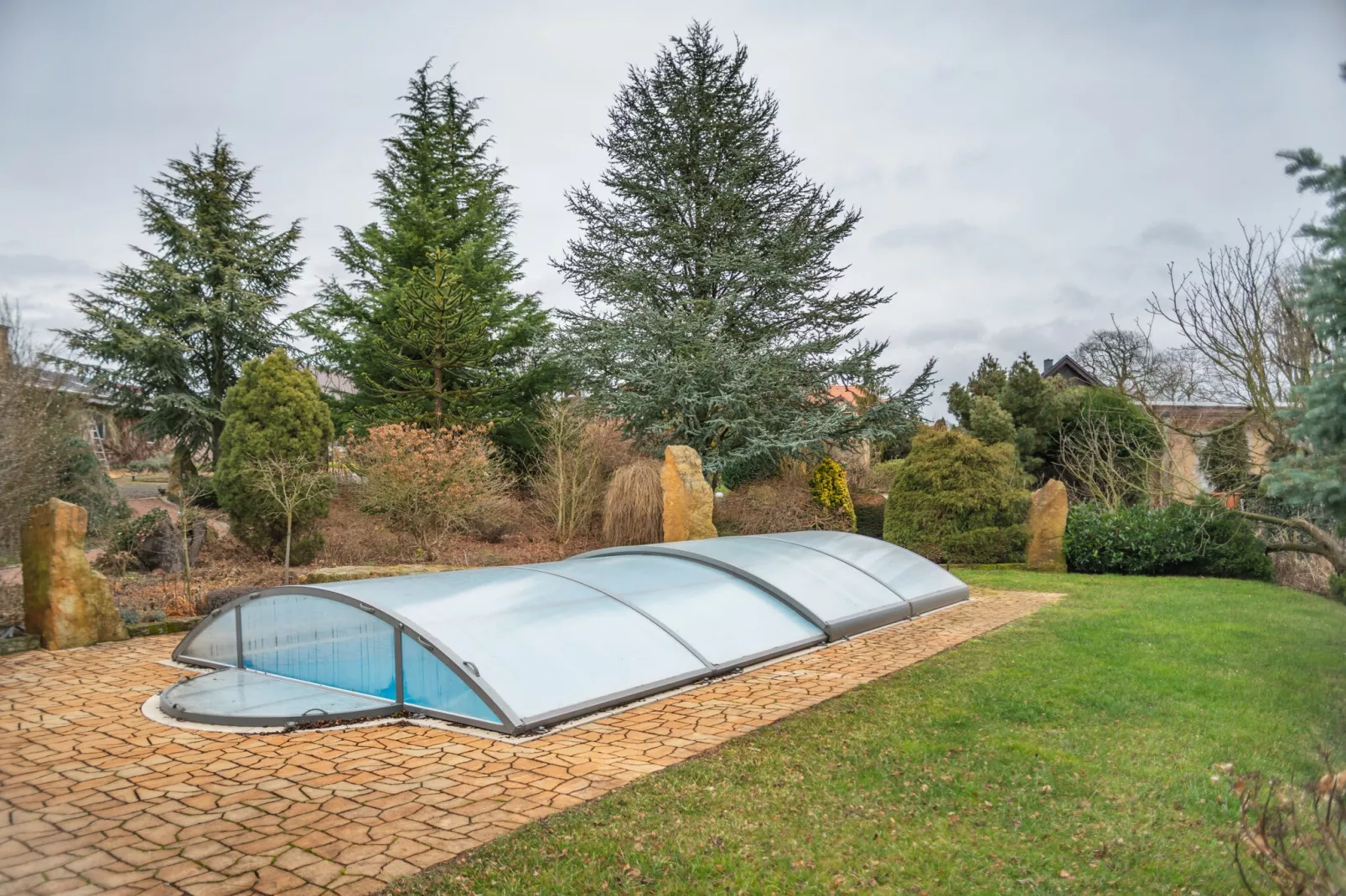Im Elbsandsteingebirge-Pool