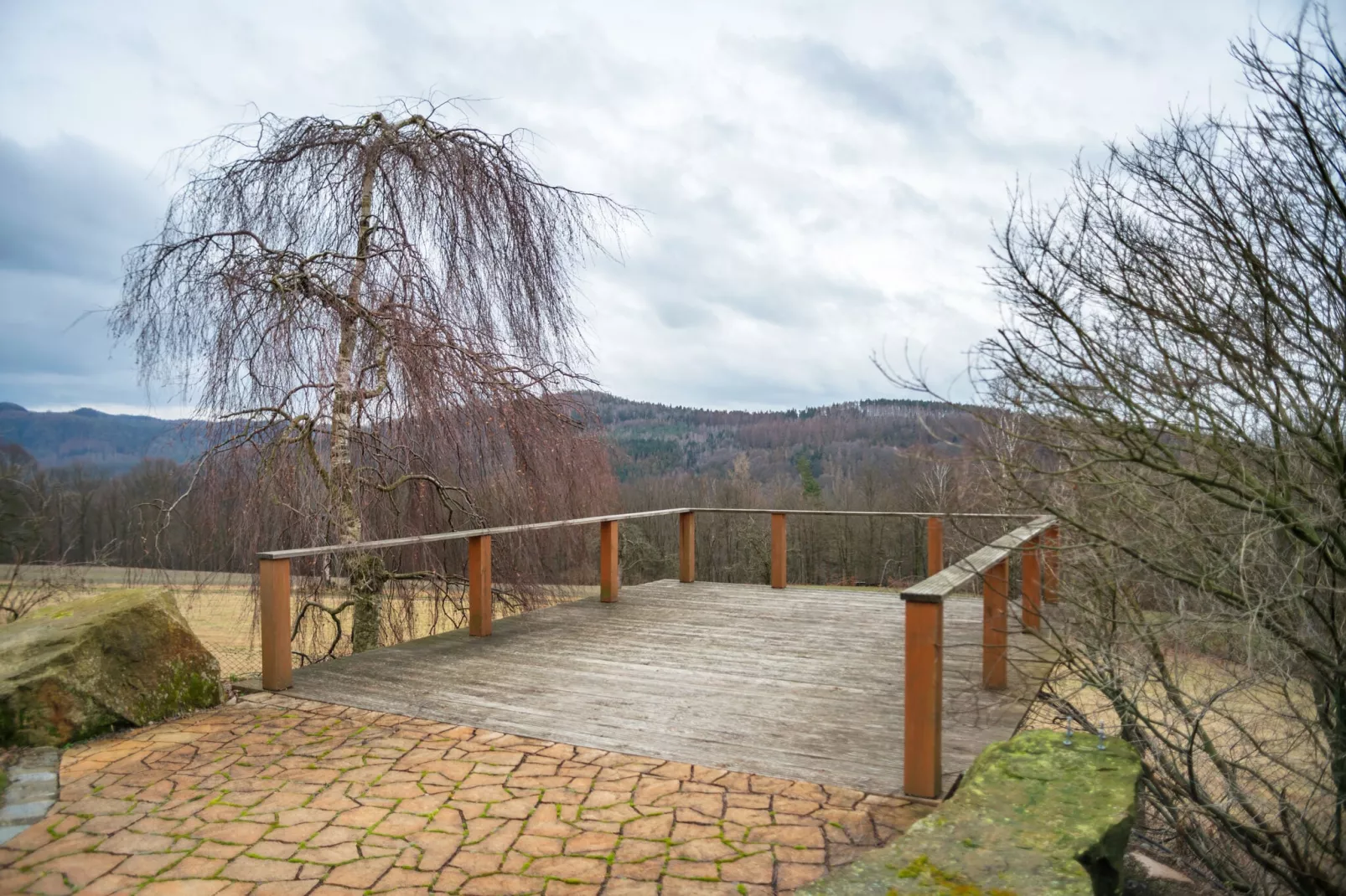 Im Elbsandsteingebirge-View summer