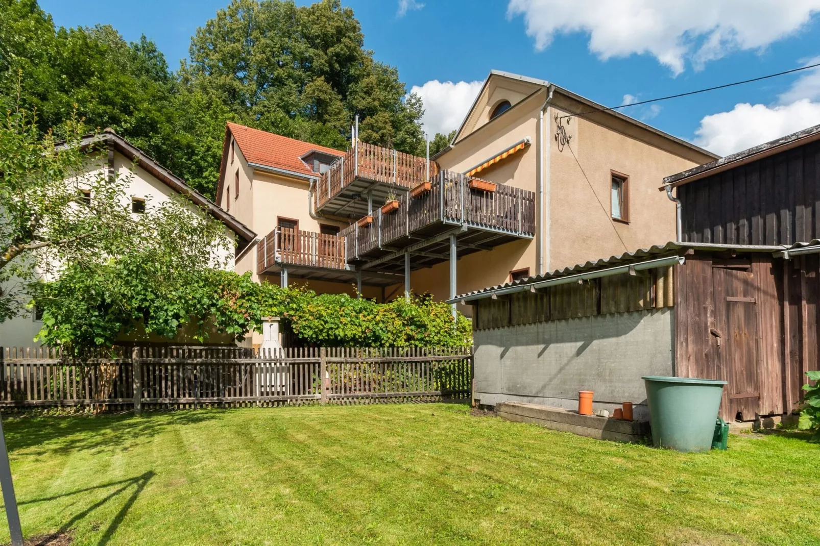 Forsthaus-Exterior summer