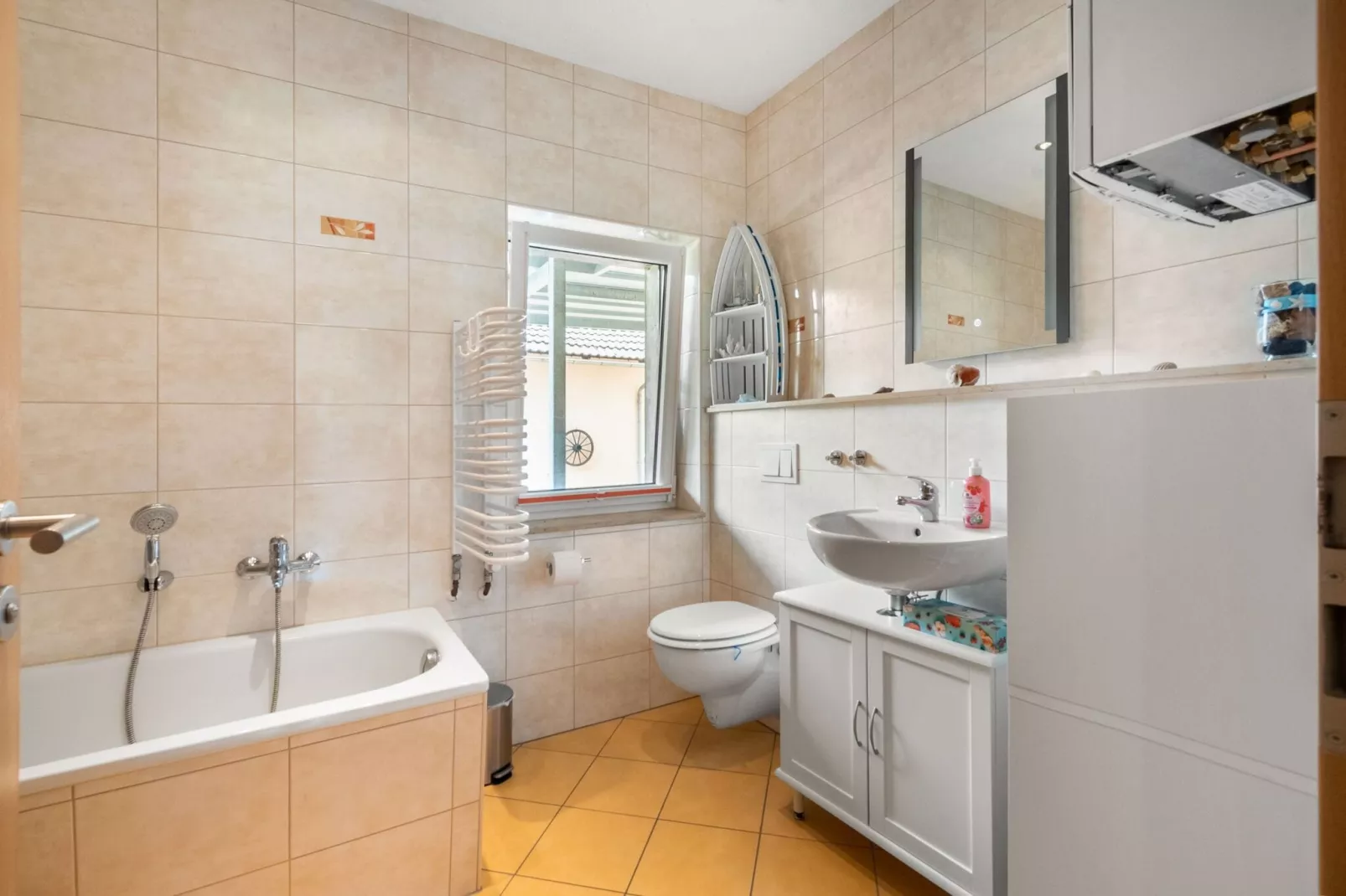 Forsthaus-Bathroom