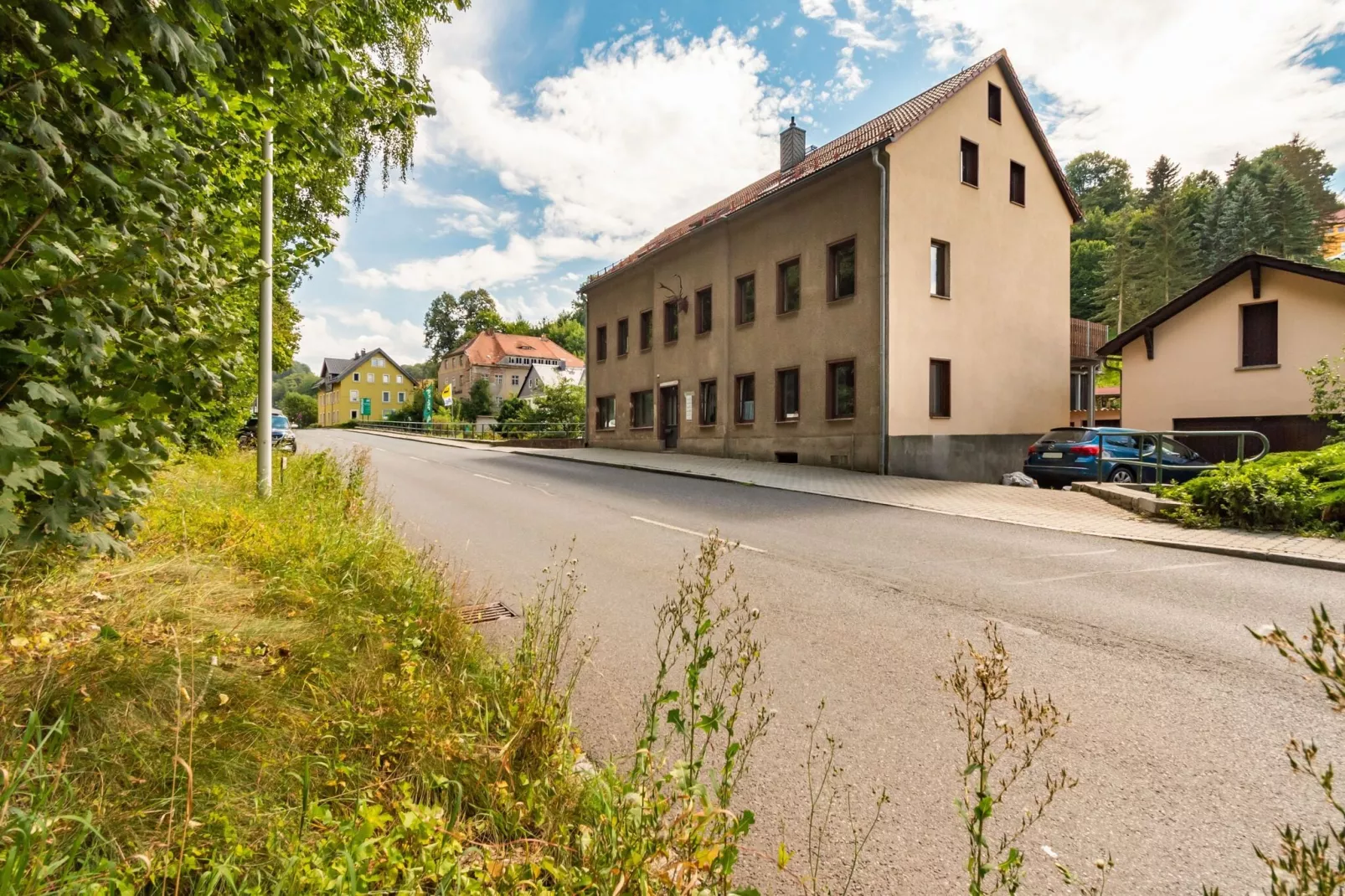 Forsthaus-Exterior summer