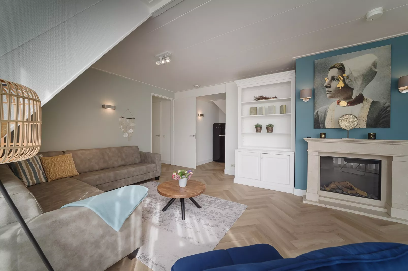 Luxe Beveland met Zwembad-Living room