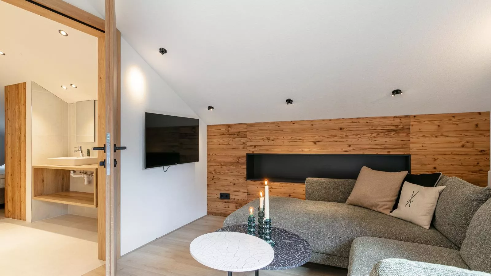 Alpenlodge Pettneu Lodge XL-Living room