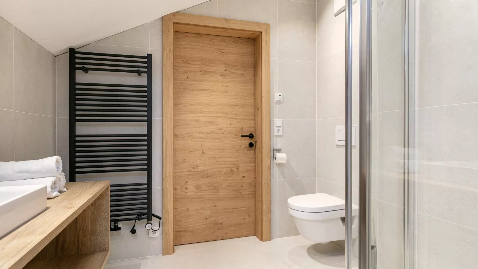 Alpenlodge Pettneu Lodge XL-Bathroom